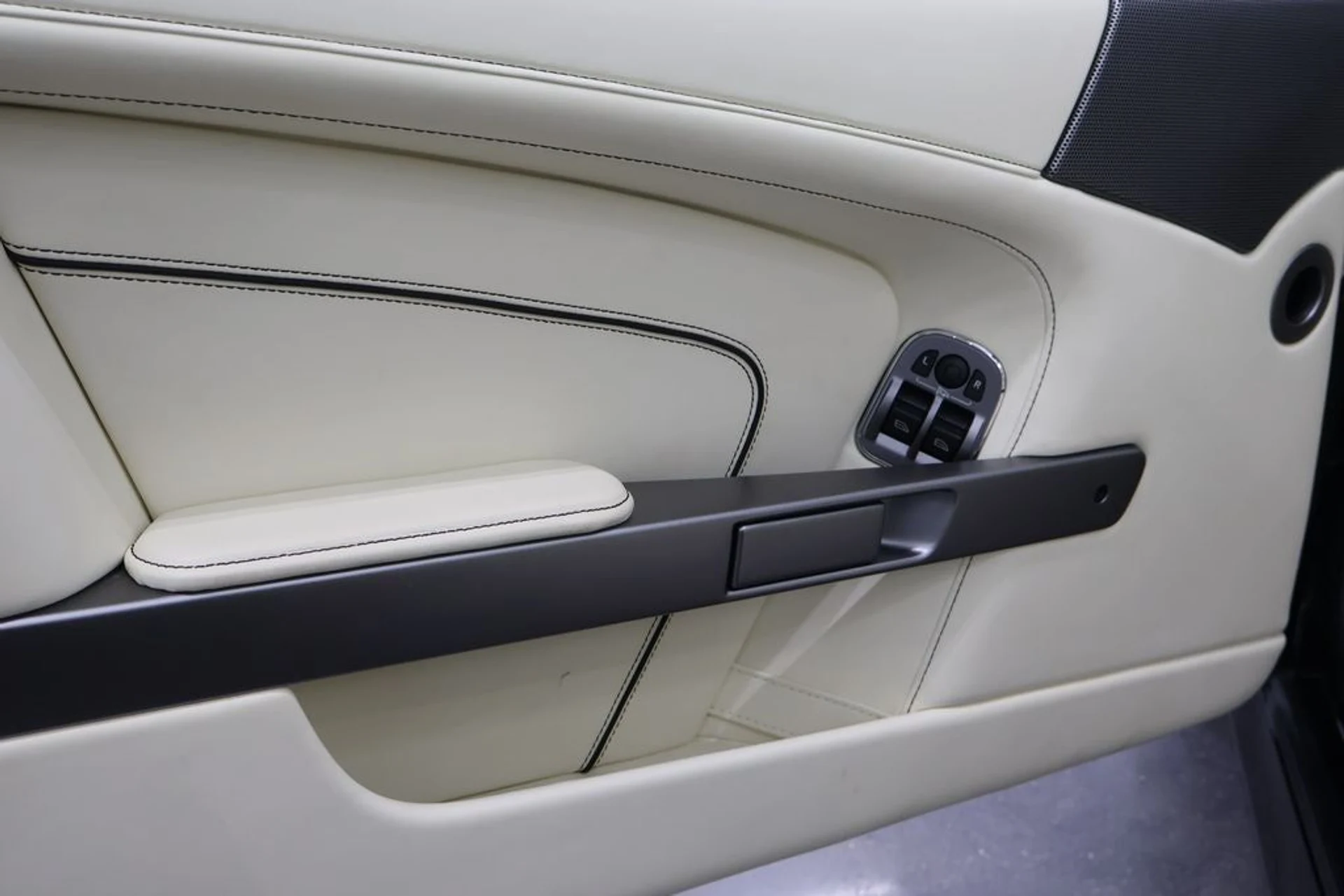 mph010_643940098_11_321ac0ea1f