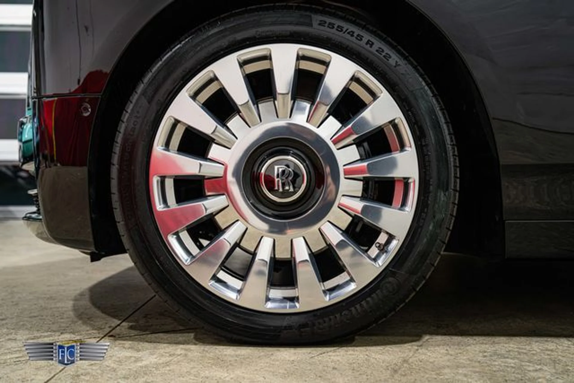 mph010_646522902_used_2020_rolls_royce_phantom_extendedwheelbasesedan_9689_23087575_15_640_6ee09fbdb7