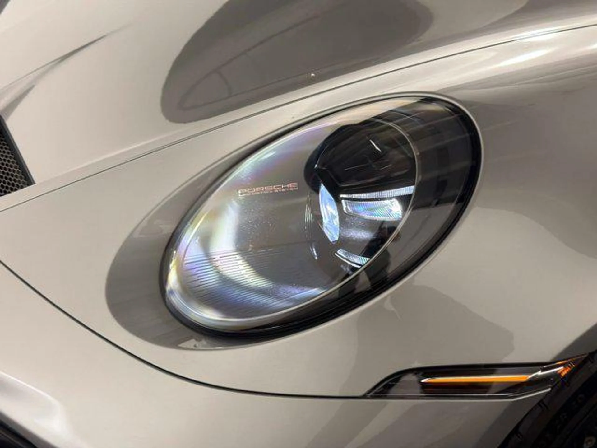 mph010_649330954_7j_R3pnk_Euris8_Bmvx_Iss_Ym_Z_Rh_Mg_41a23f156a