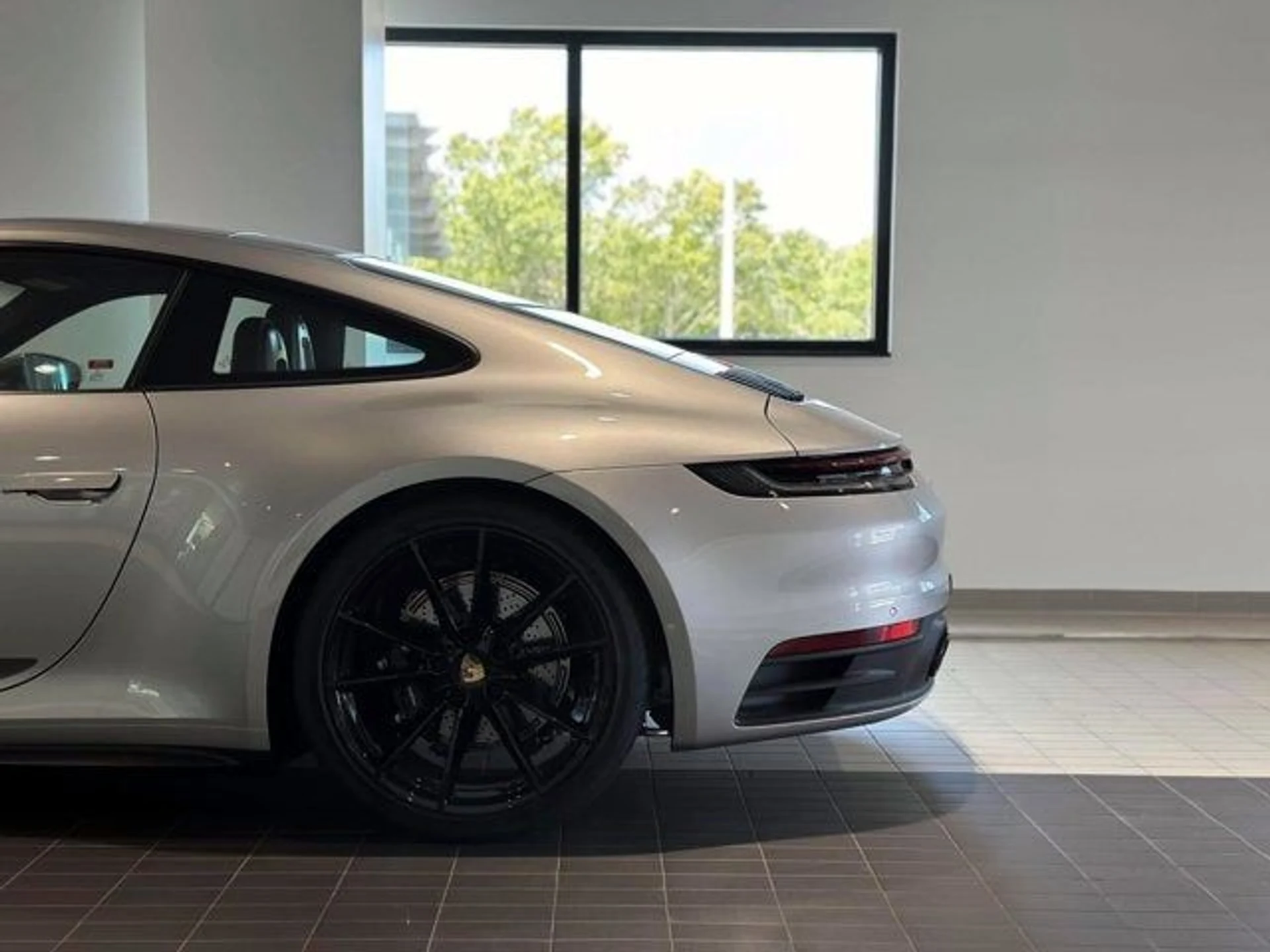 mph010_649709703_11_47c7ae33fd