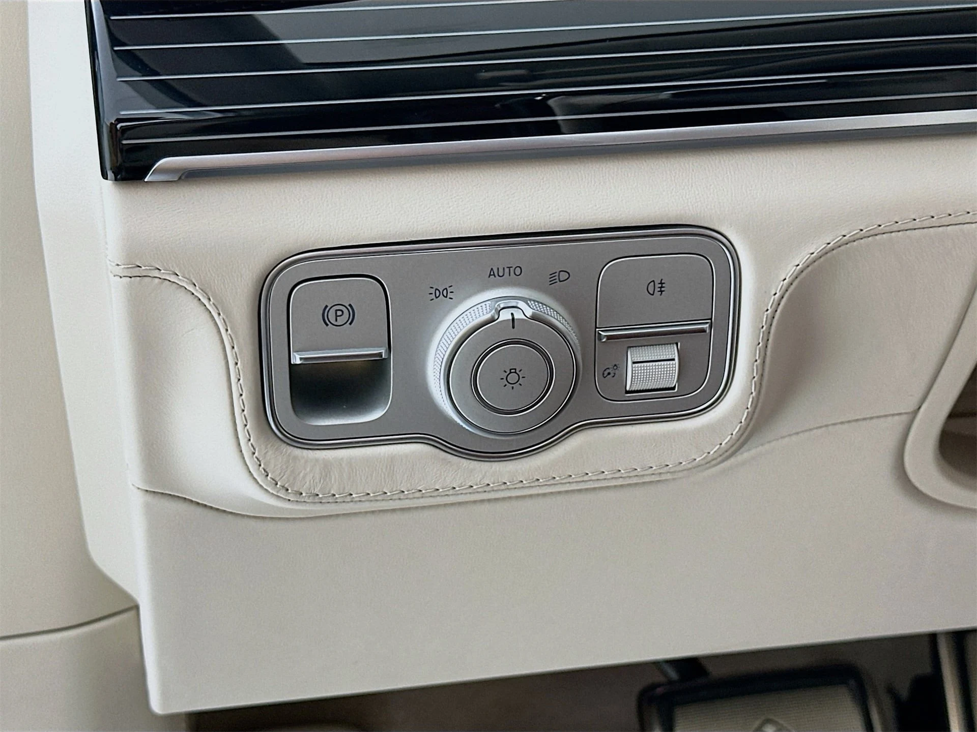 mph010_651986262_2d4a65799f64eba74593fdf962135537x_1db5abbaab