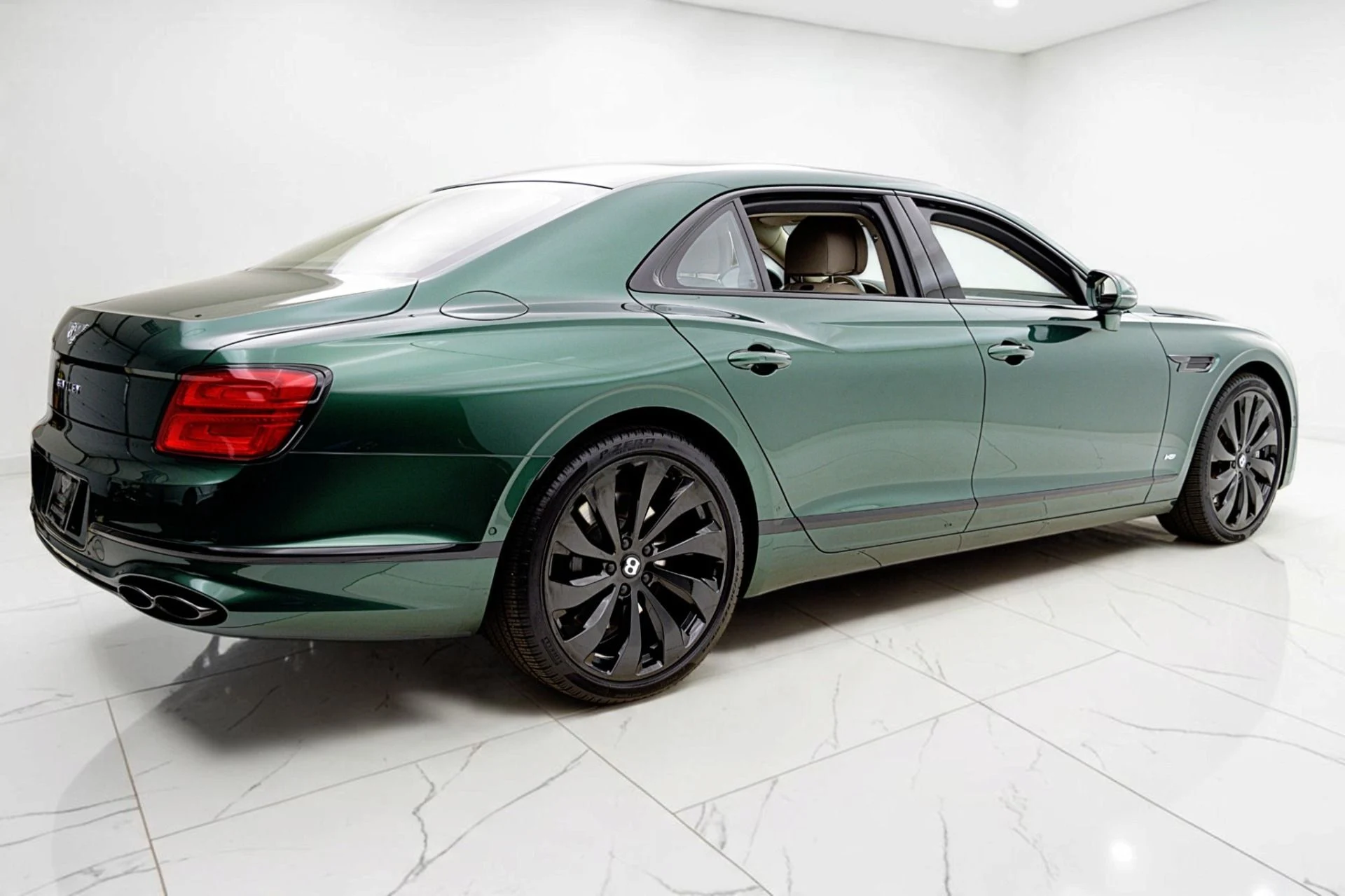 mph010_658472643_Used_2022_Bentley_Flying_Spur_V8_045c80feff