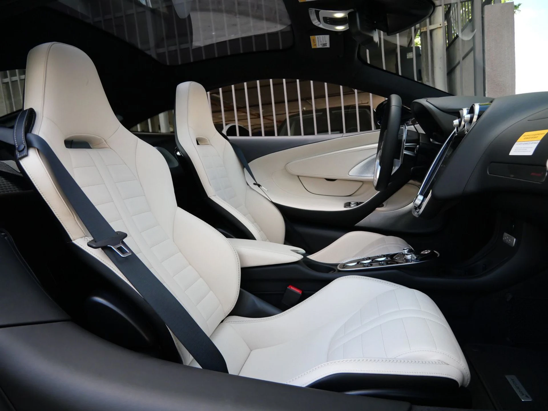 mph010_663219449_9e487ba15ce2565f2ff24c4df3cf88f0x_f0f91d891e