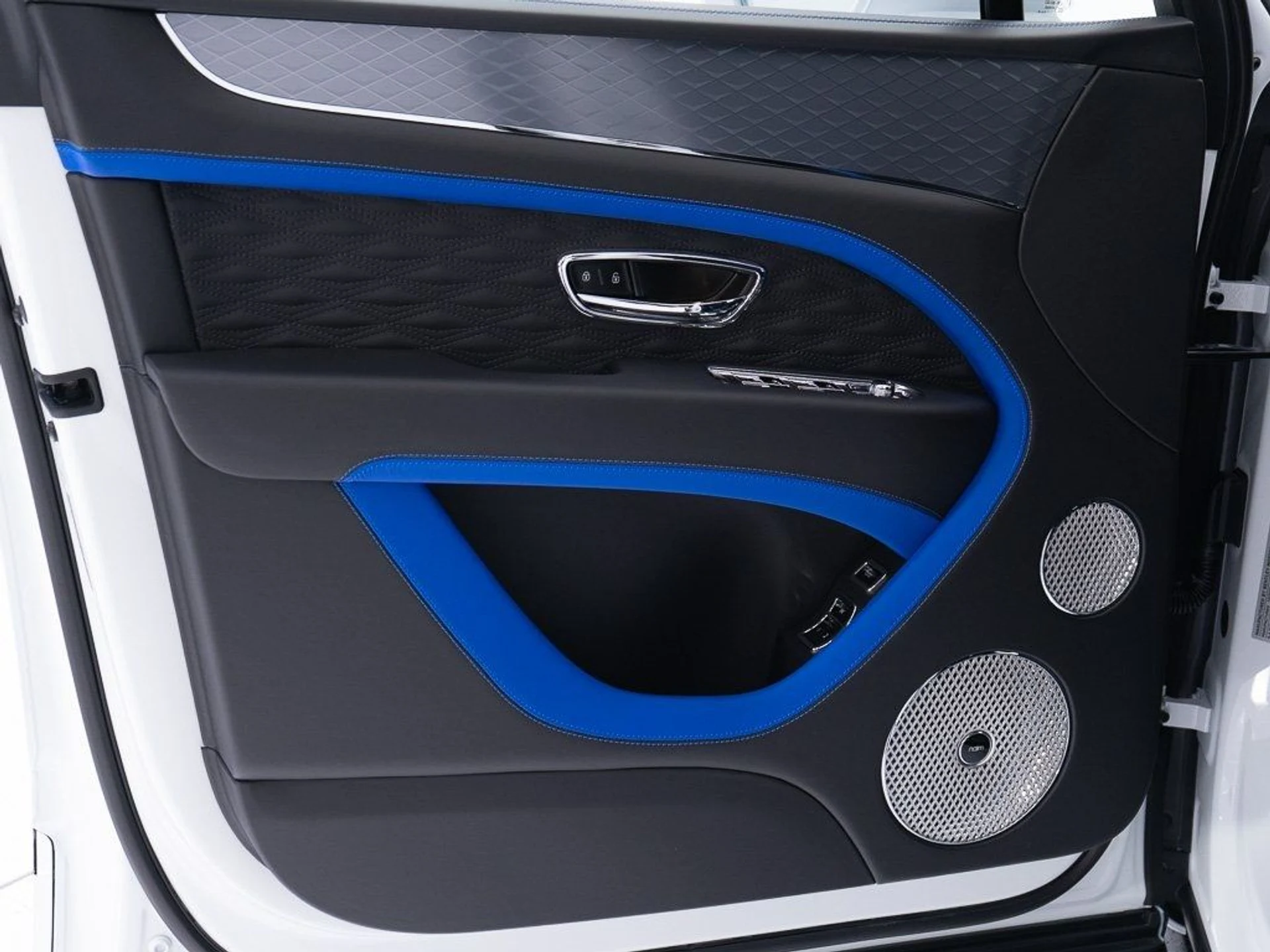 mph010_665685382_a4d5c4aa1dd25a65e805b39256638b36_dbb993441b