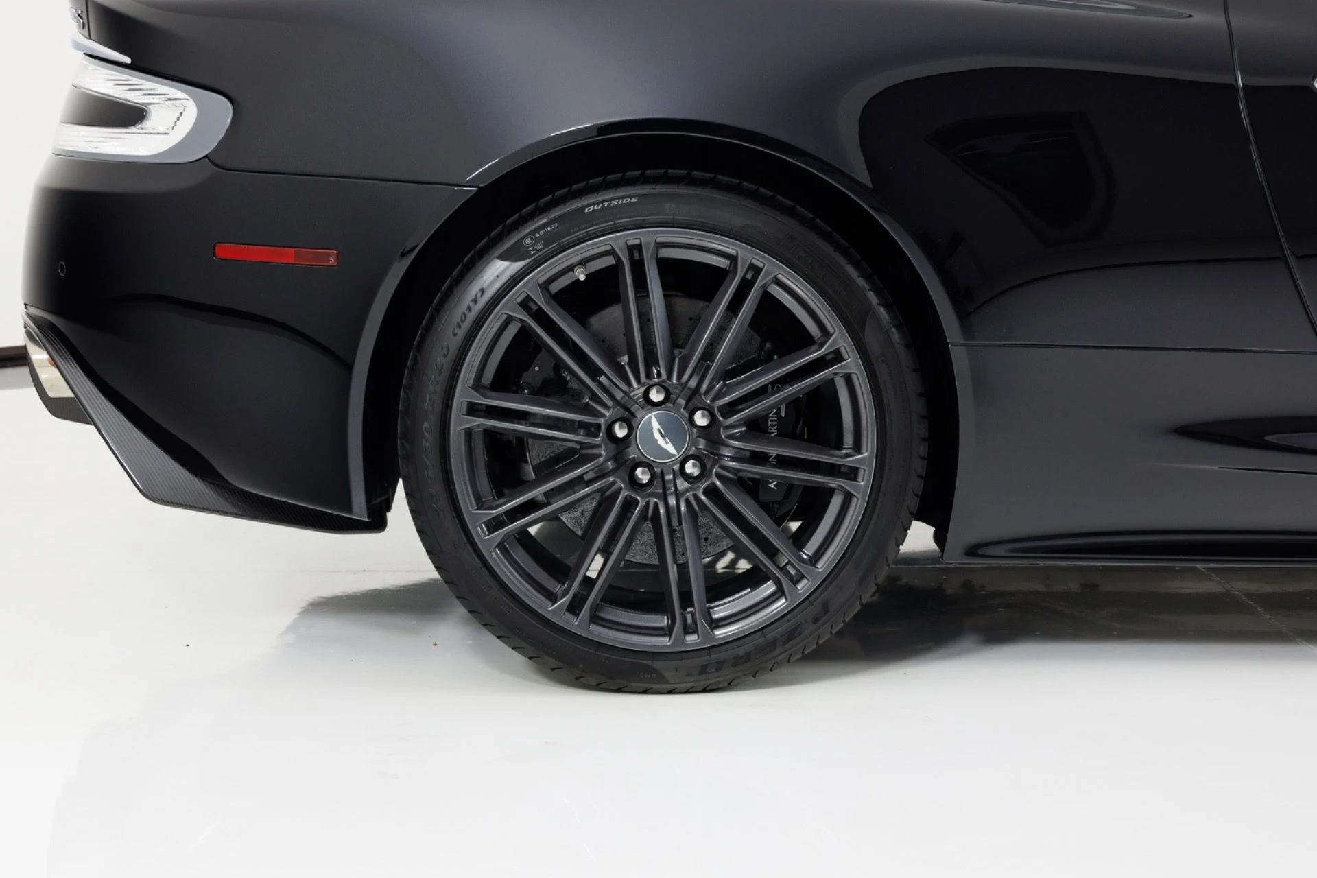 mph010_67026769_Used_2009_Aston_Martin_DBS_V12_Manual_1785525187_e91995e546
