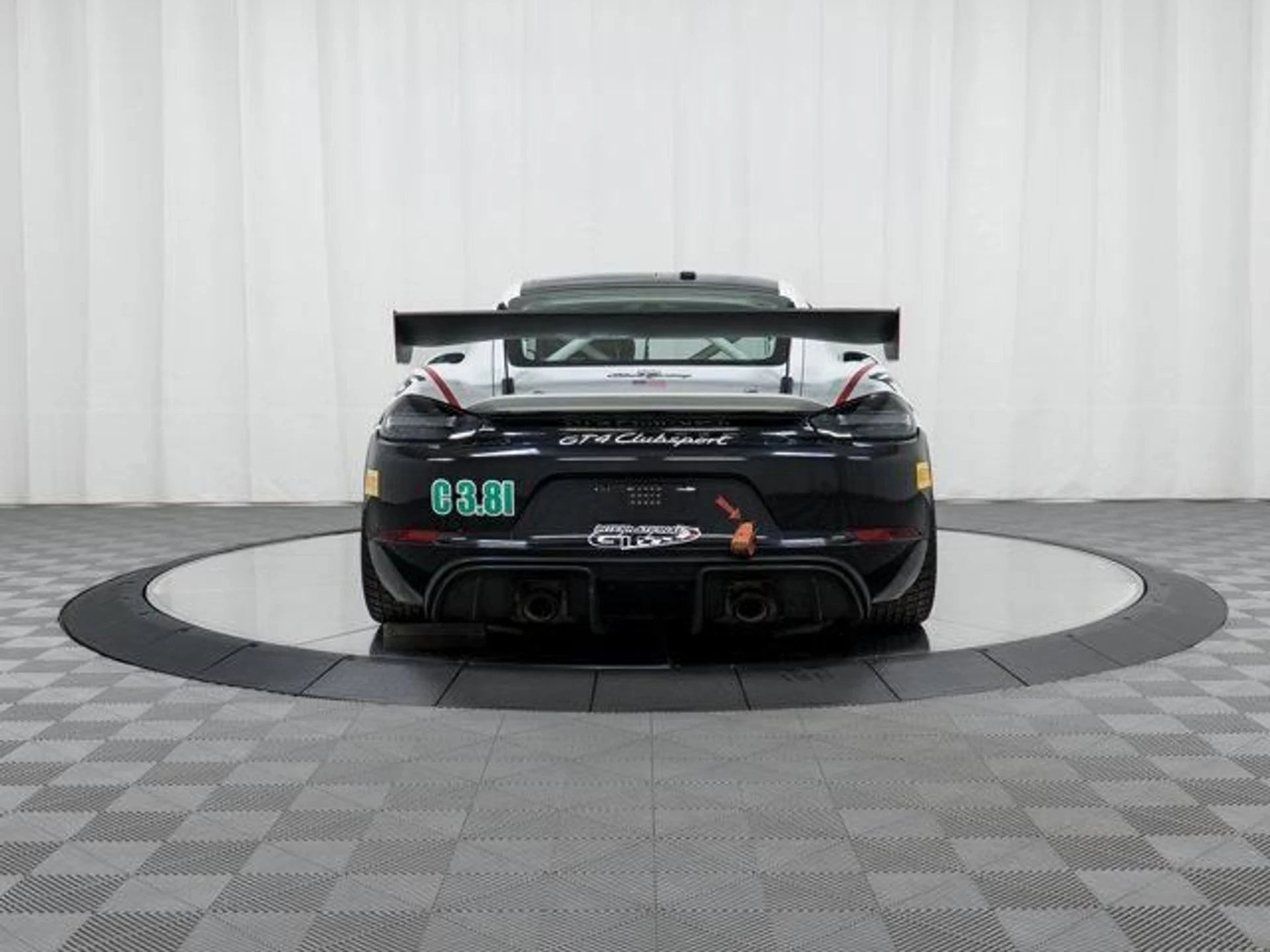 mph010_674931705_H_Om_YF_Shca1v_J1r_Up_Lv_DC_Fi_Q57v4_81097bb359