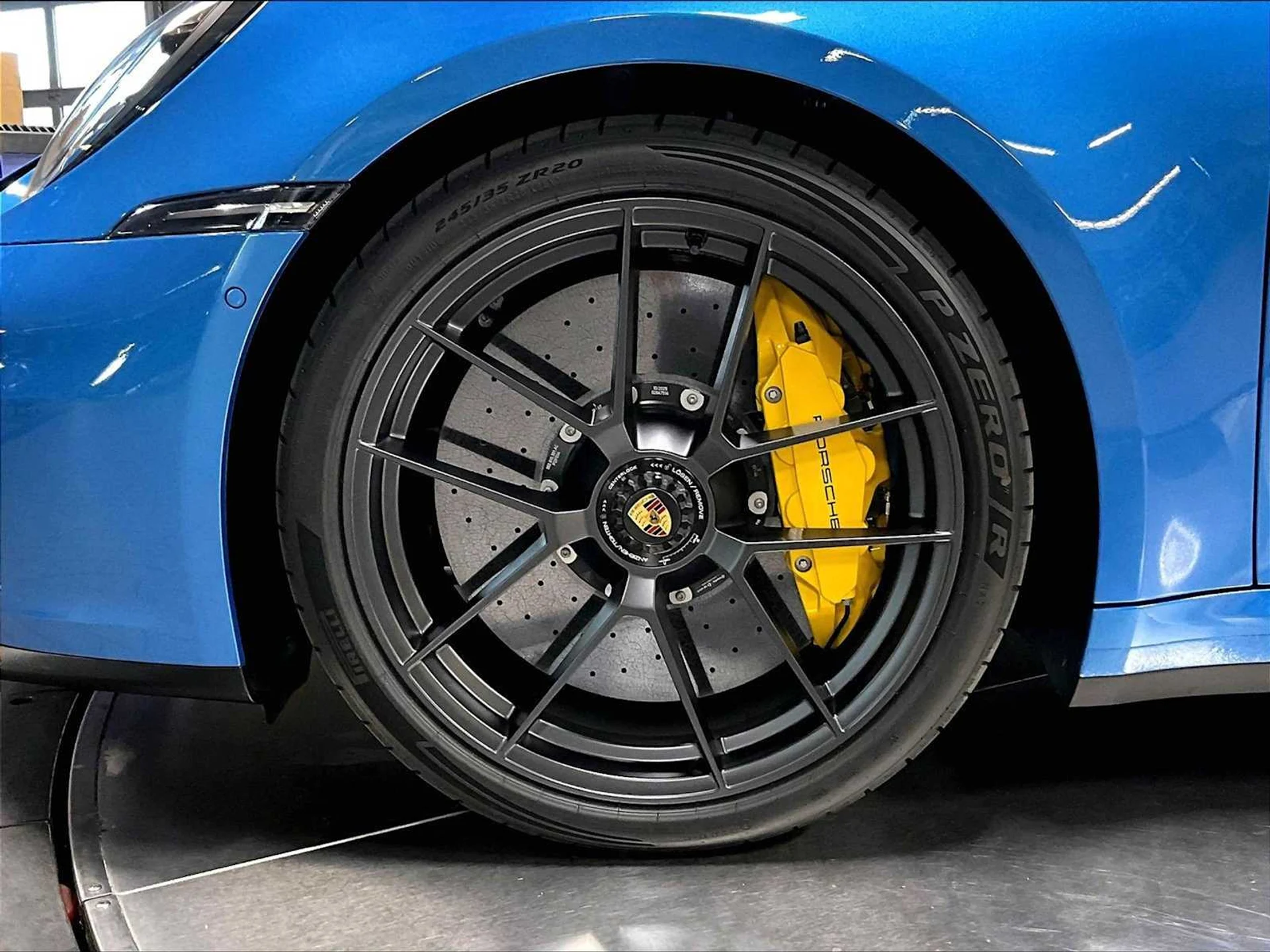 mph010_677563138_a3cee07be7ad3345b142776296379387x_41670d74ee