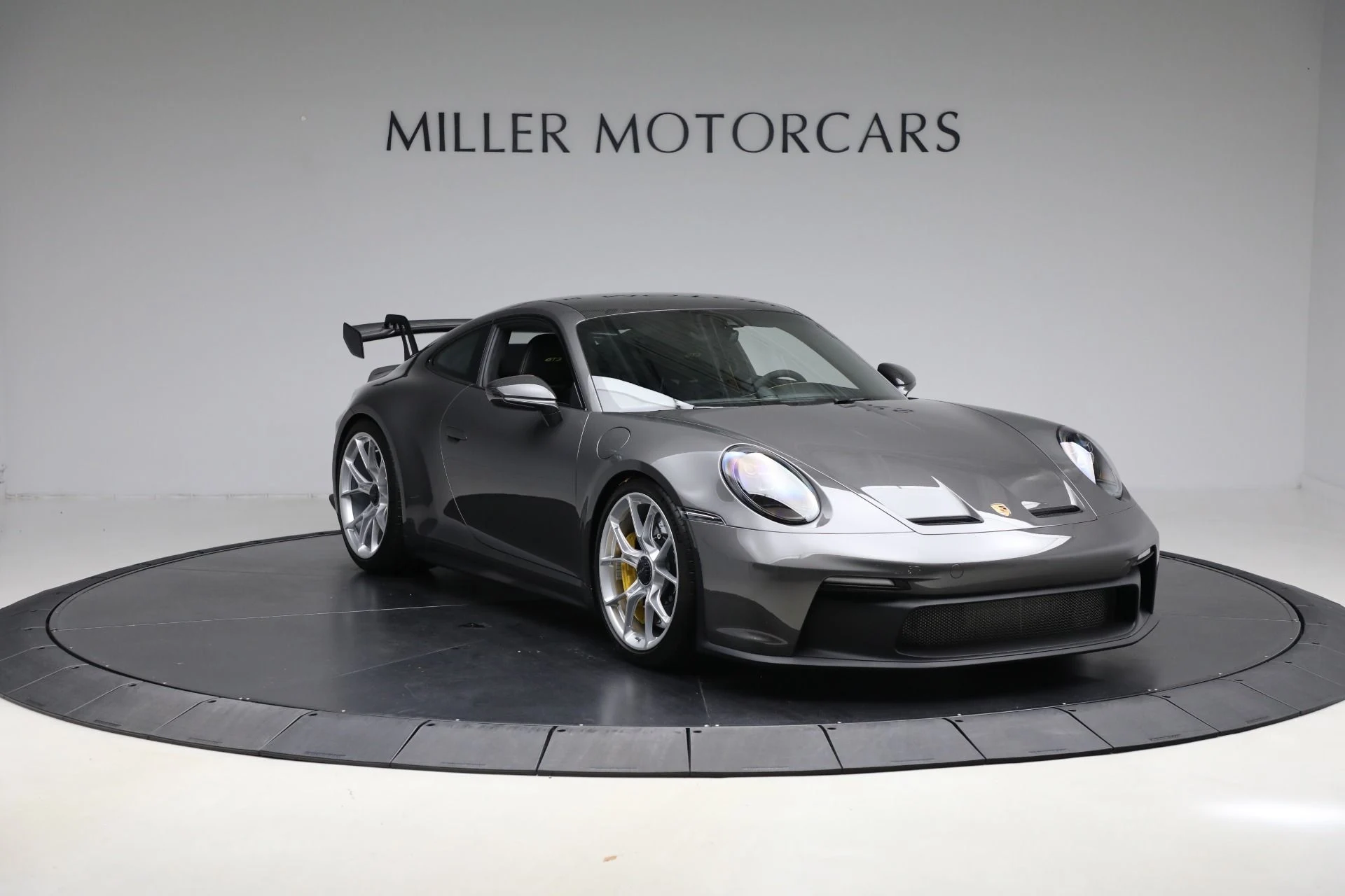 mph010_677771357_Used_2022_Porsche_911_GT_3_1761596915_837b6a83b7