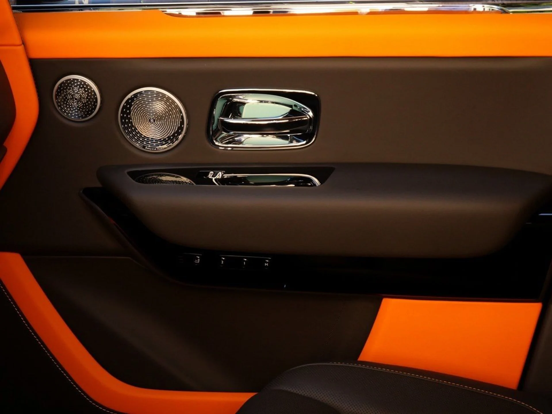 mph010_683509211_a605a0eb8699f67ed8bd106bbfce5397x_db371d95f4