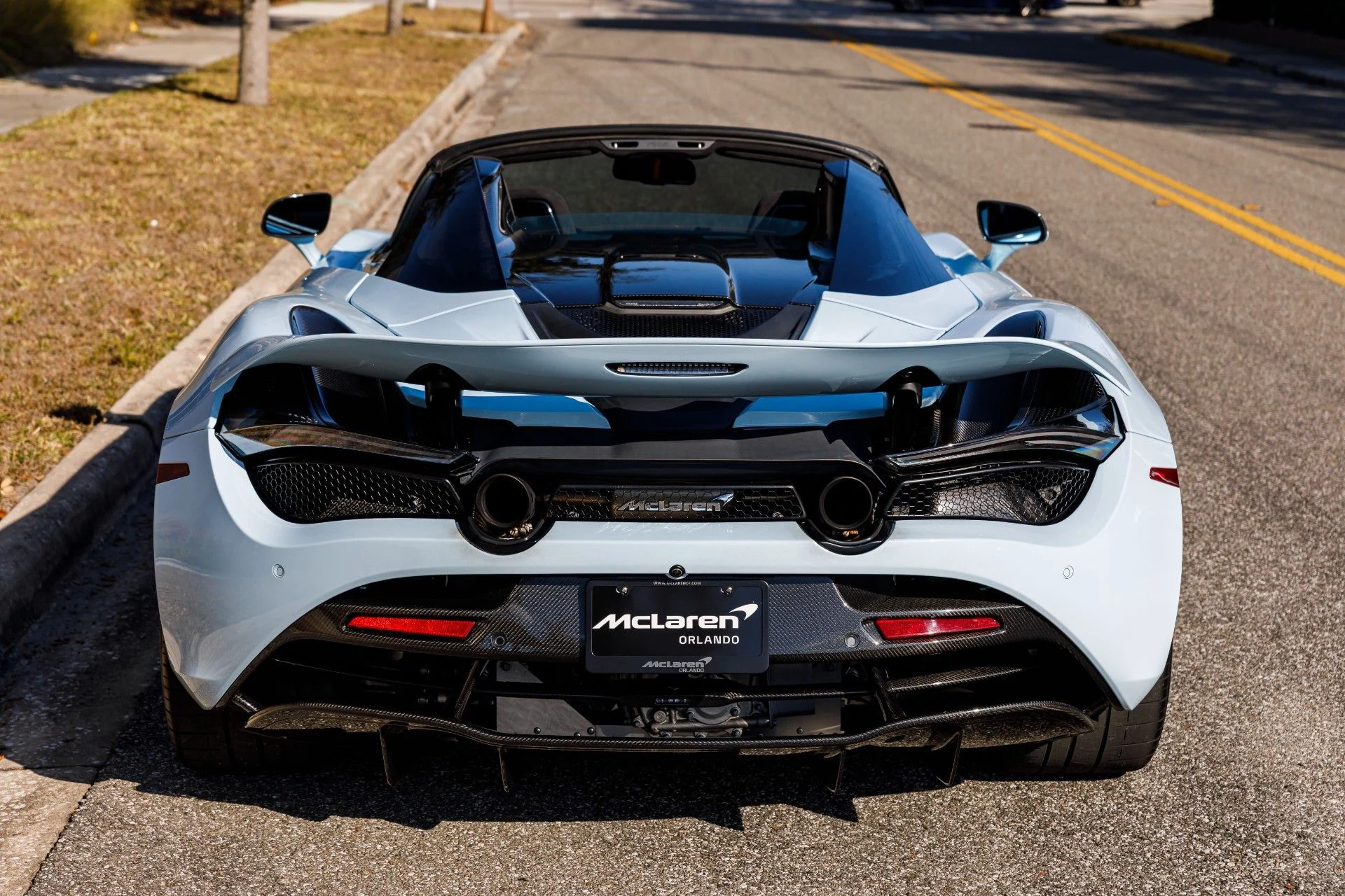 mph010_692887626_654_p11_l_5f6d3920f1