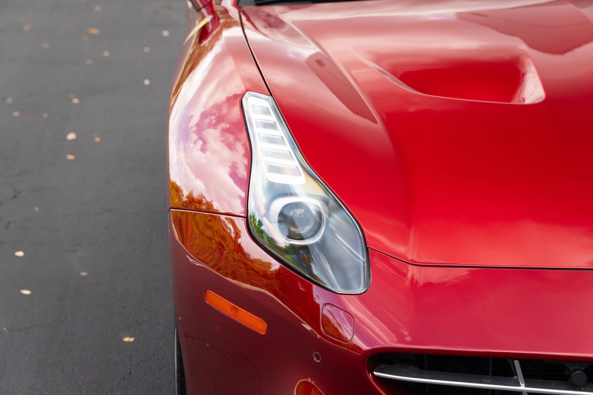 mph010_697804912_Used_2015_Ferrari_California_T_1773337239_c4646bff00