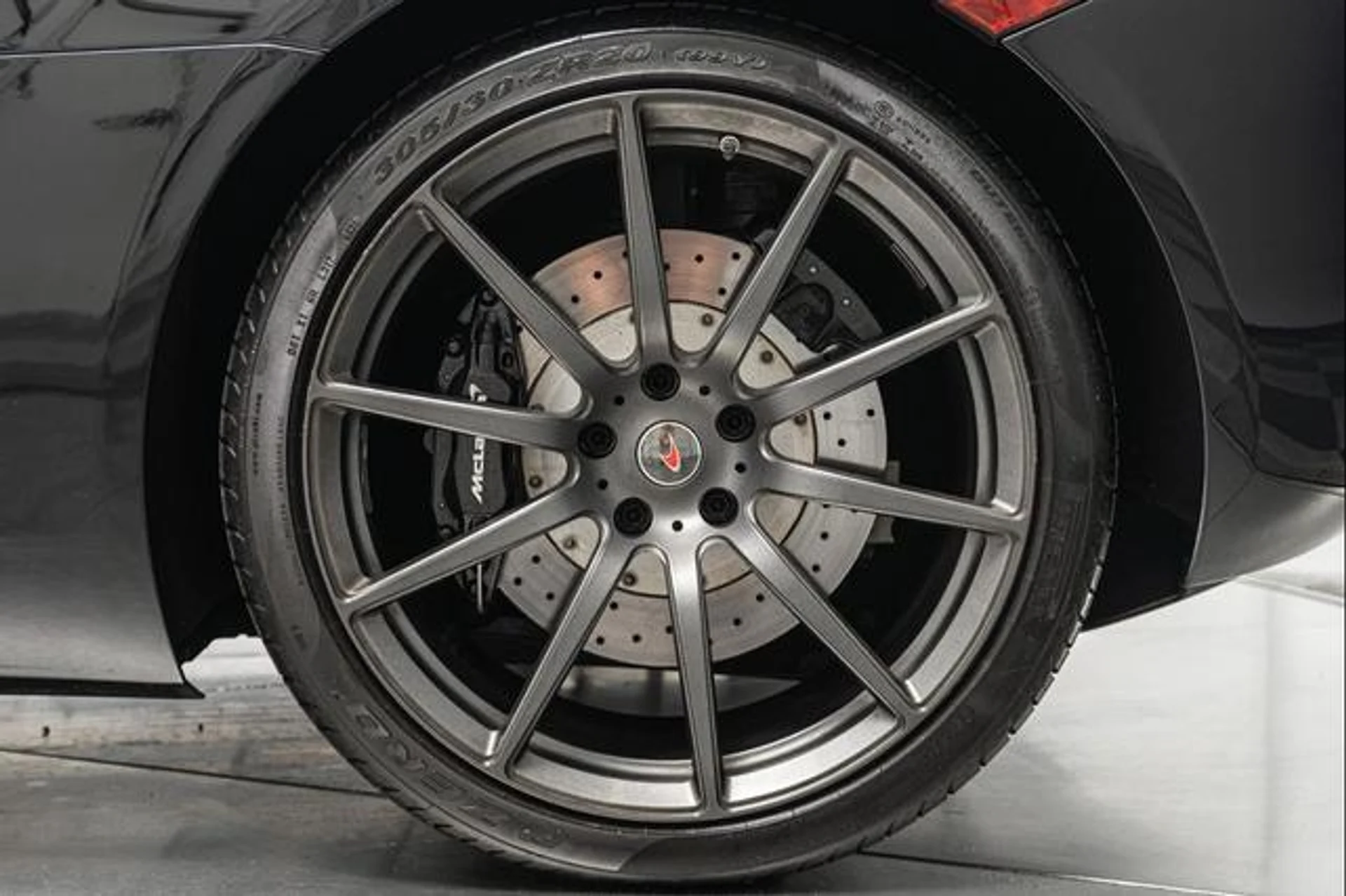 mph010_70428749_e_Wh5_R80z3gl_TBJ_Ws_N1_Z_r_IK_Vk_TY_6af6390c9c