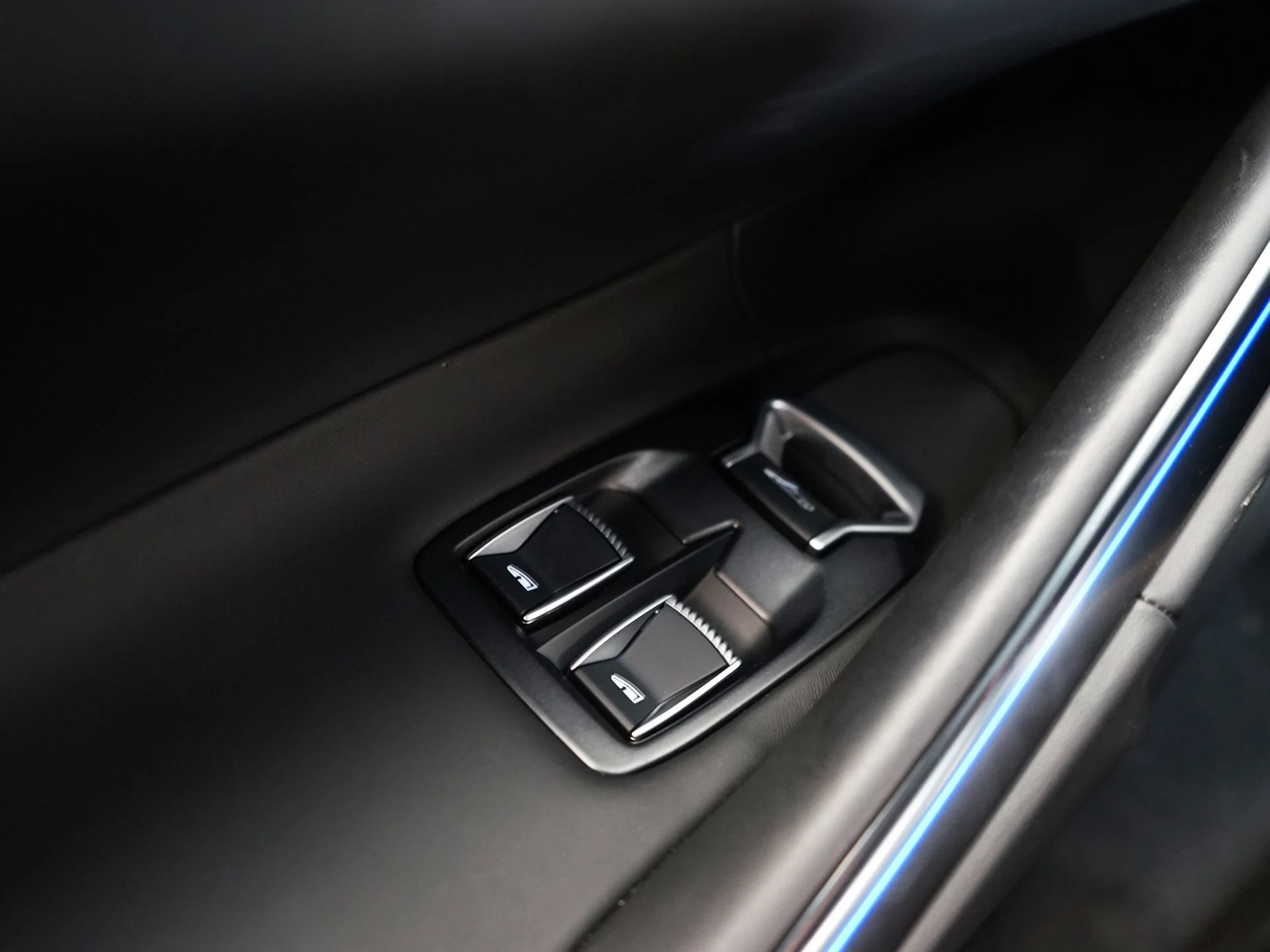 mph010_705296554_093a3ed4538d4f084009bf173e349adfx_0318150a85