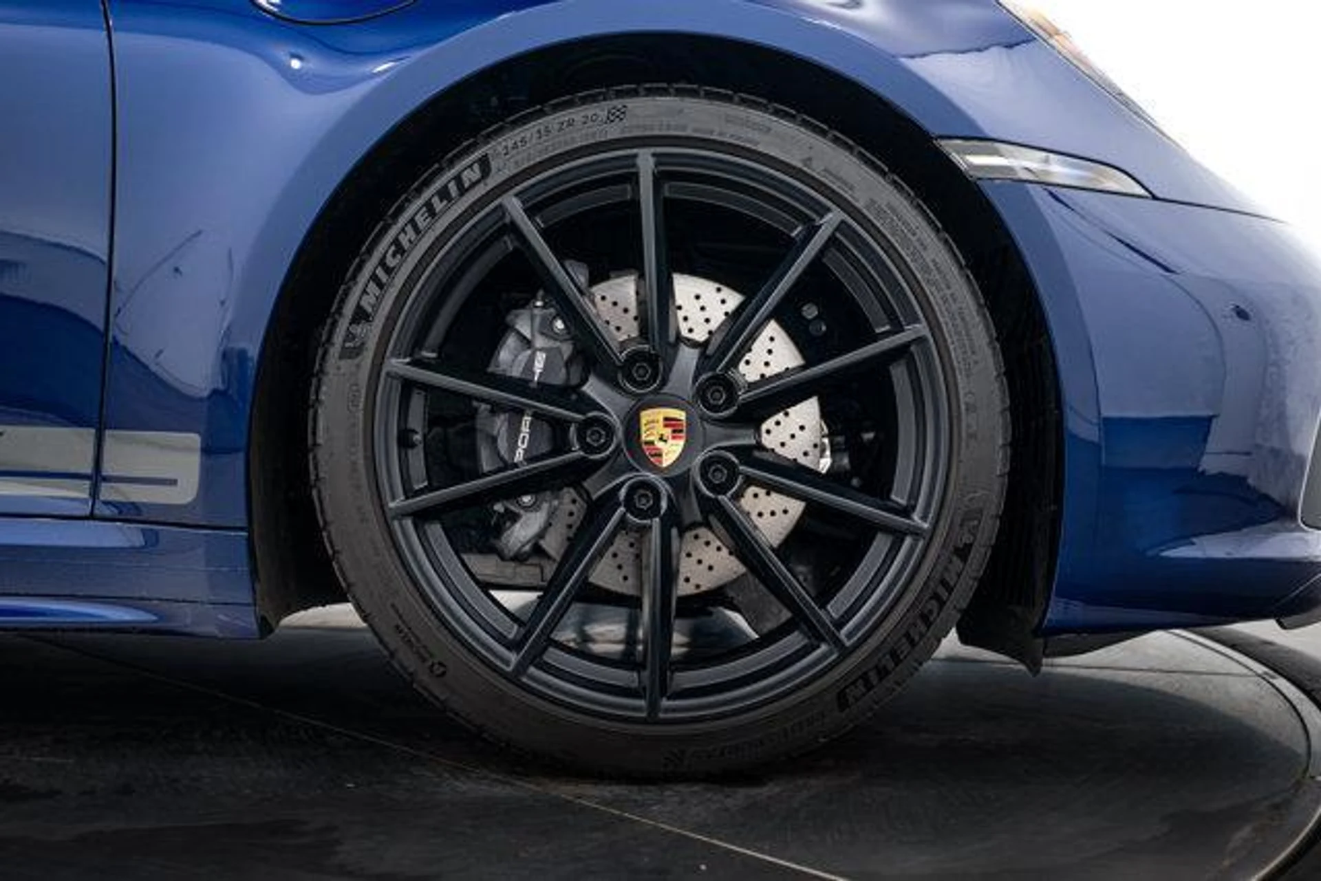 mph010_712968825_6_Q_zi_Pu9_WQ_5d_Ebz_HFB_4_5m_X1n_VQ_7631fa635d