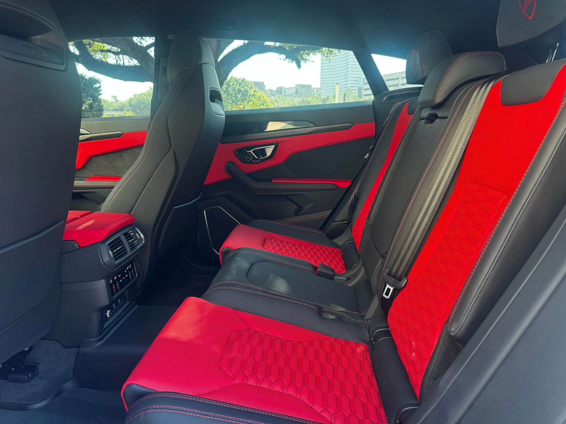 mph010_713339808_image_11_ce5a8ee923