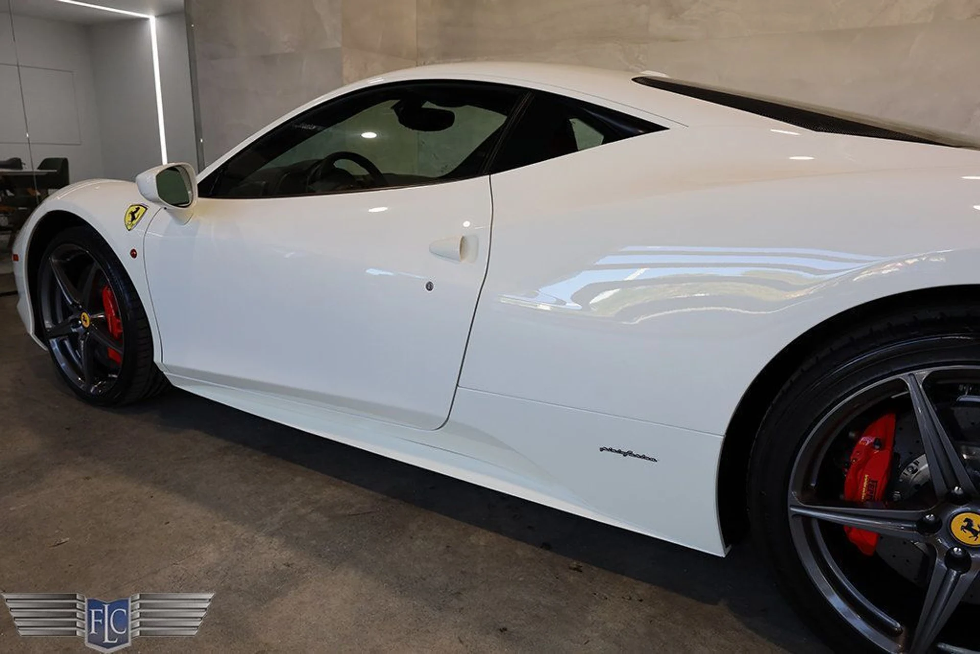 mph010_71444603_used_2014_ferrari_458_italia_2drcoupe_9689_22770024_11_1024_5cb5404ec9