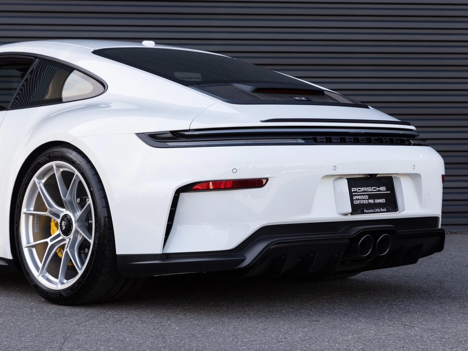 mph010_717720728_11_ce098c44ad