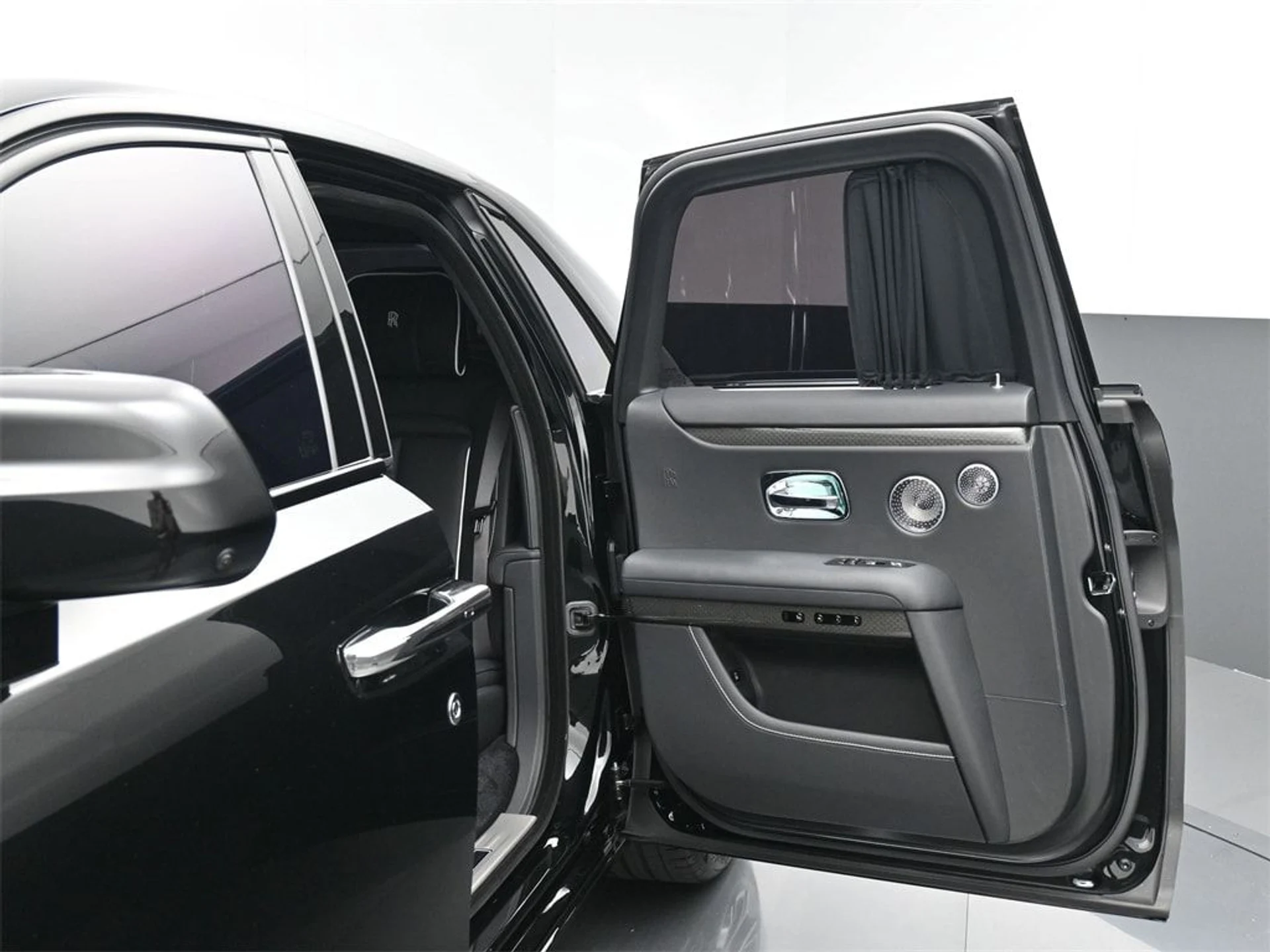 mph010_71918408_6a9bdd1ac58ec8e1a28eea395e0bcdf6x_381cdc92d8