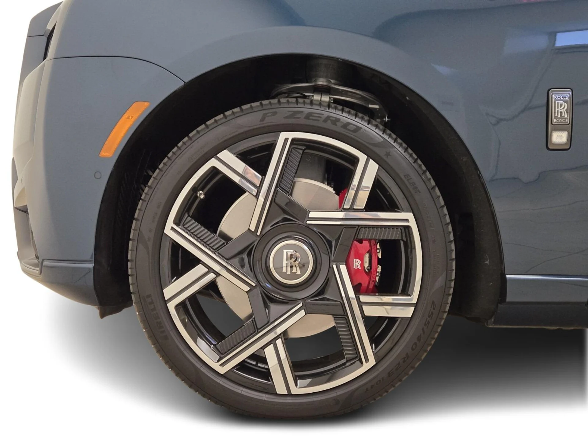 mph010_721826373_Used_2025_Rolls_Royce_Cullinan_Black_Badge_1770446929_4d663d4376