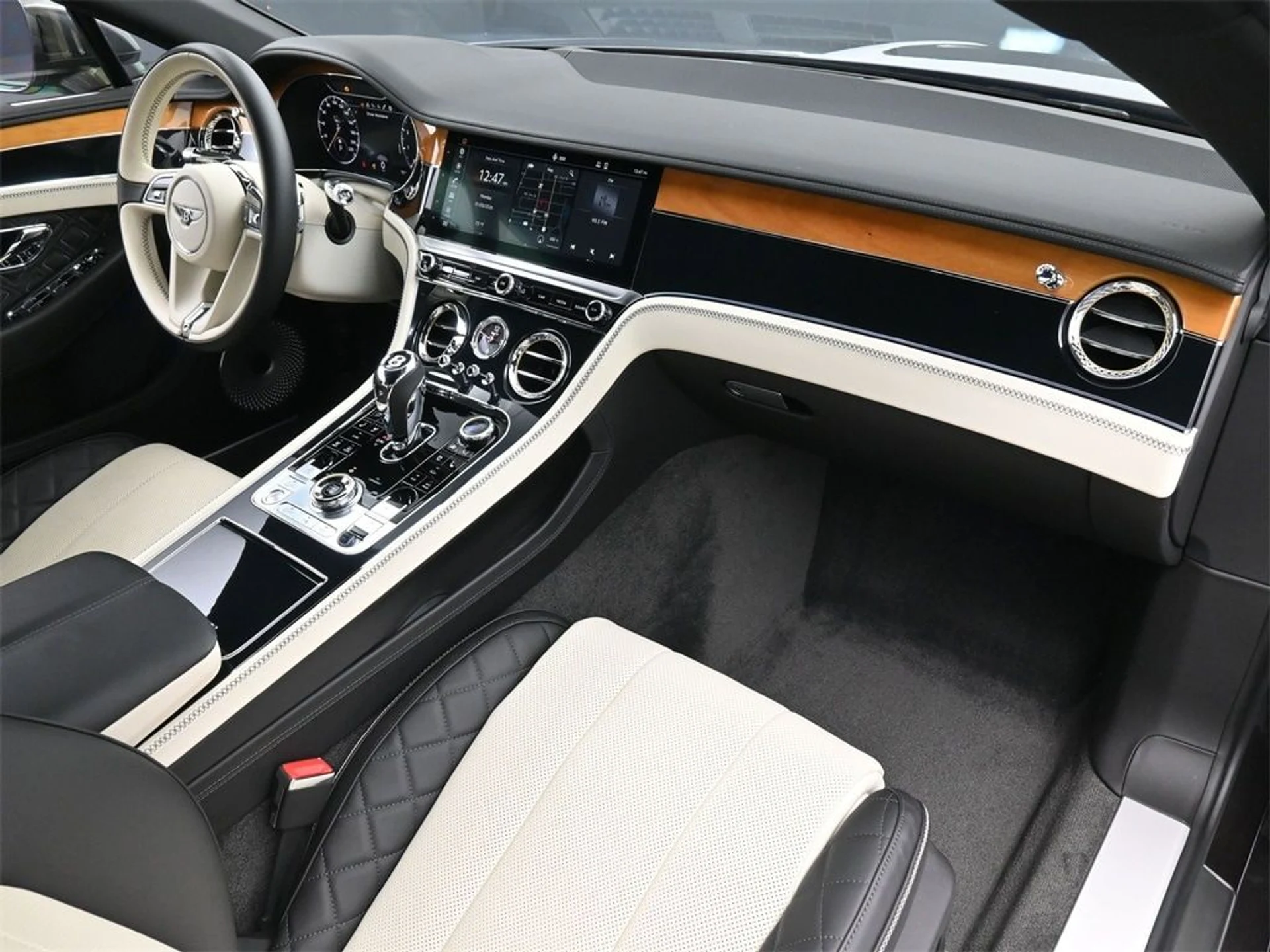 mph010_725369919_c090c334e3af3590d0de12e7562fec4bx_5cf2961324