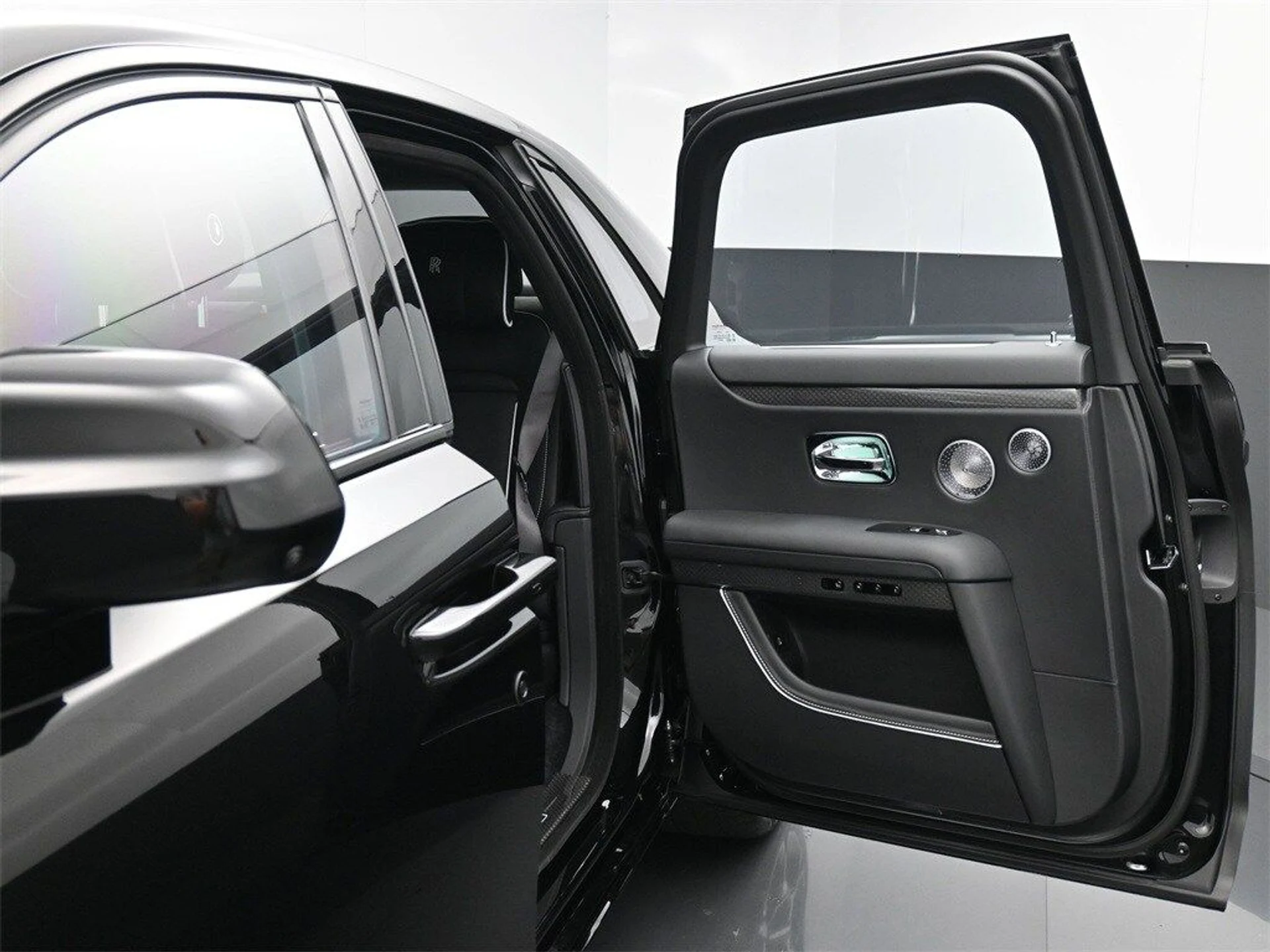 mph010_725679905_5fad8cfdaf3af069f09e101bf8b04c81x_d4ab1f8d74