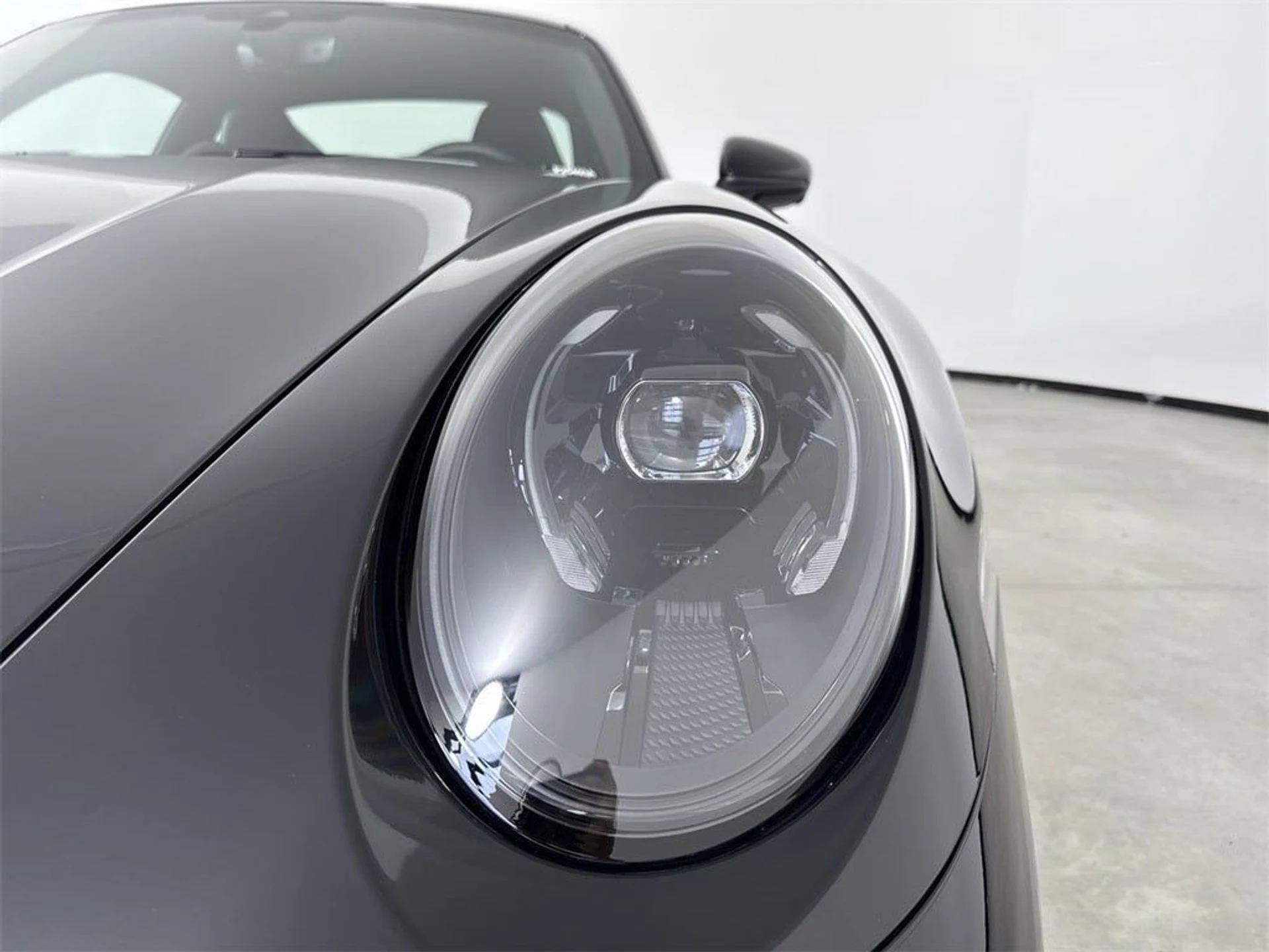 mph010_72618987_11_be0b1b224f