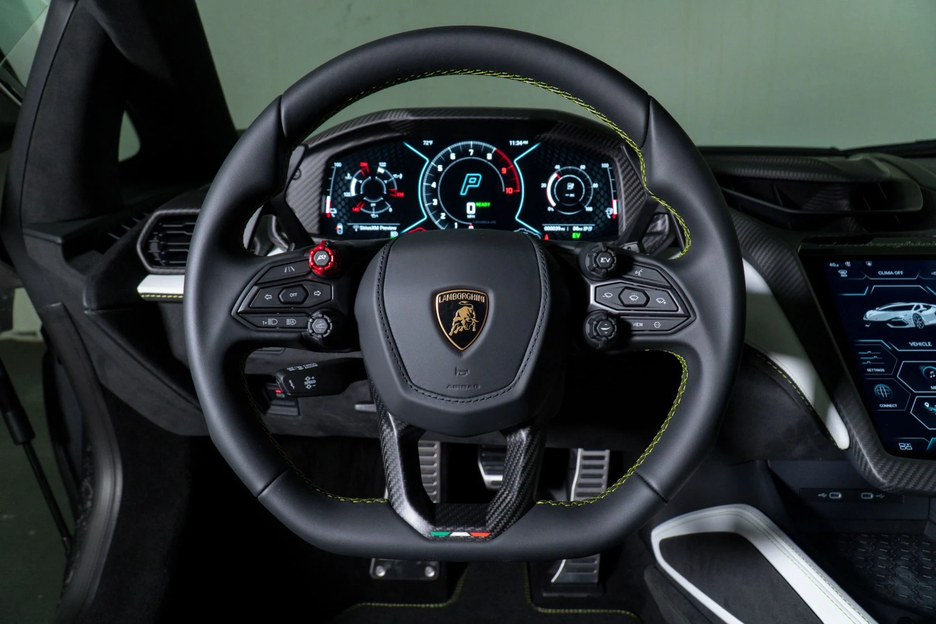 mph010_727907074_New_2026_Lamborghini_Revuelto_1778722081_62326d3839