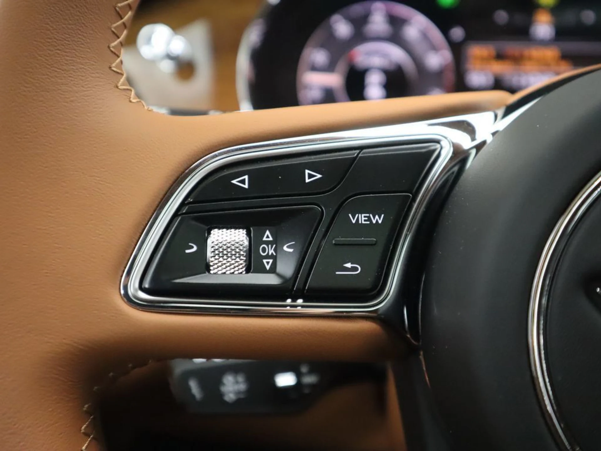 mph010_728067129_new_2025_bentley_bentayga_v8awd_8119_22910537_11_1024_fcefd6d21c