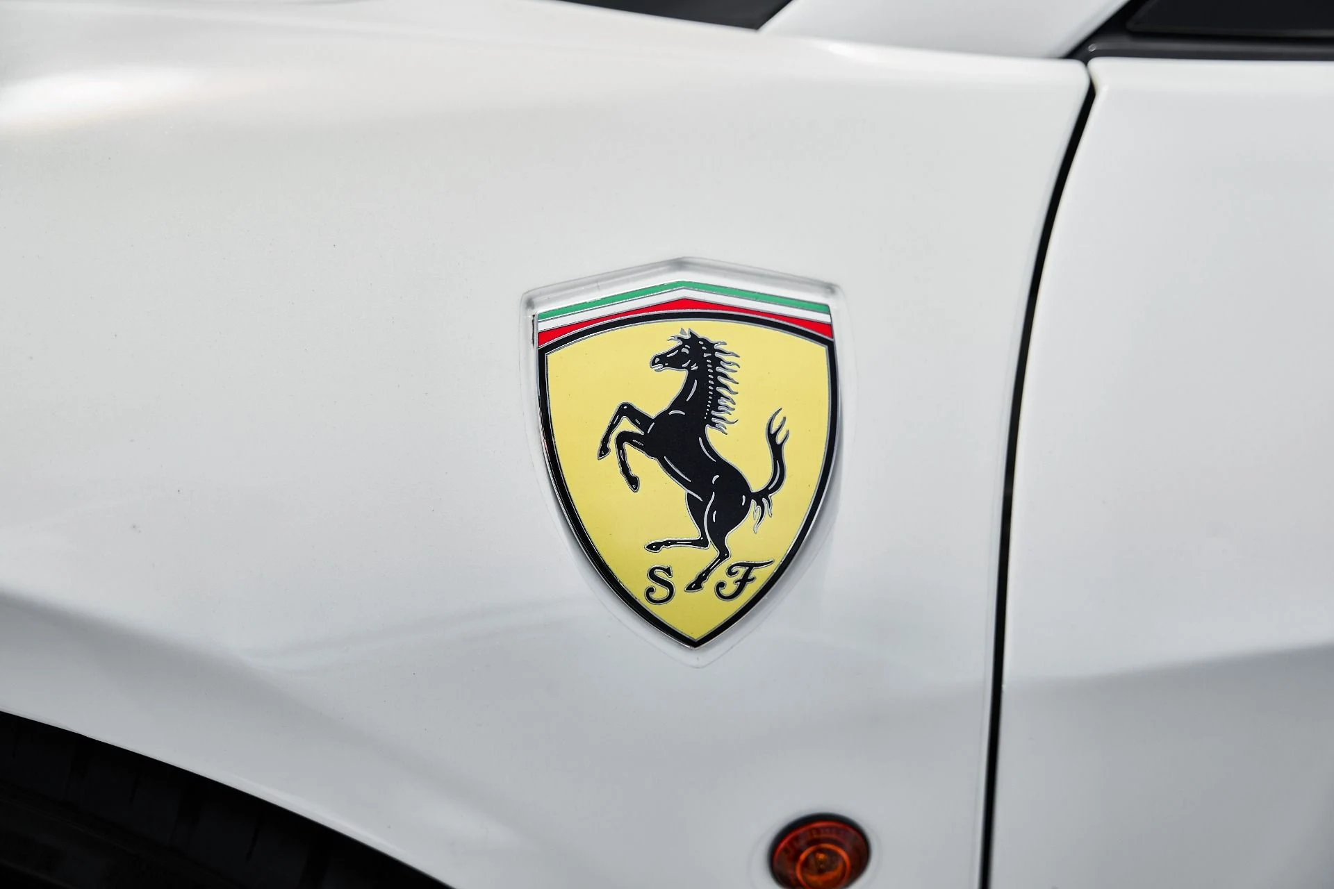 mph010_728901471_Used_2014_Ferrari_458_Spider_Base_1781828188_544c318530
