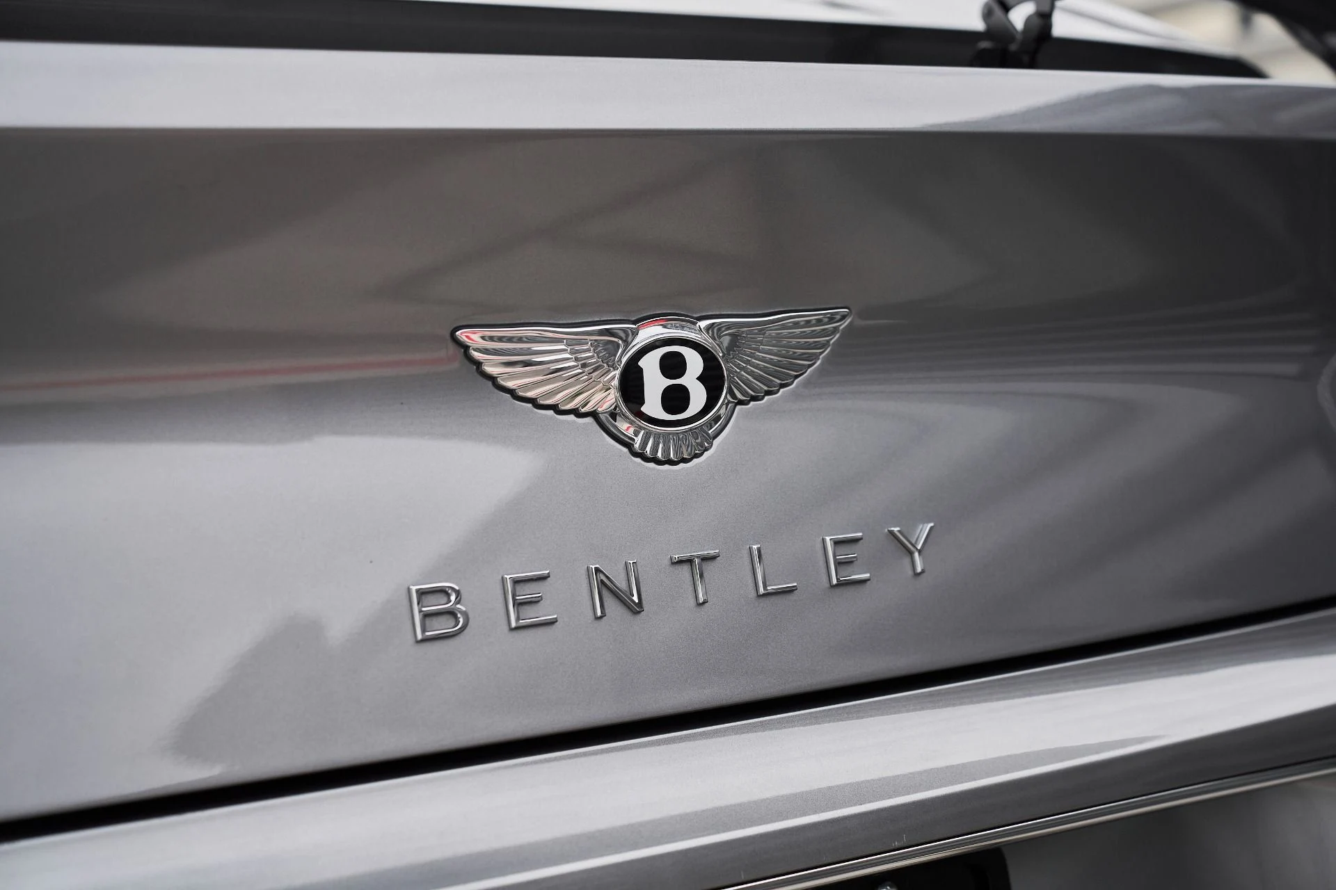 mph010_730314268_Used_2021_Bentley_Continental_GT_V8_1764018679_0da6990f3a