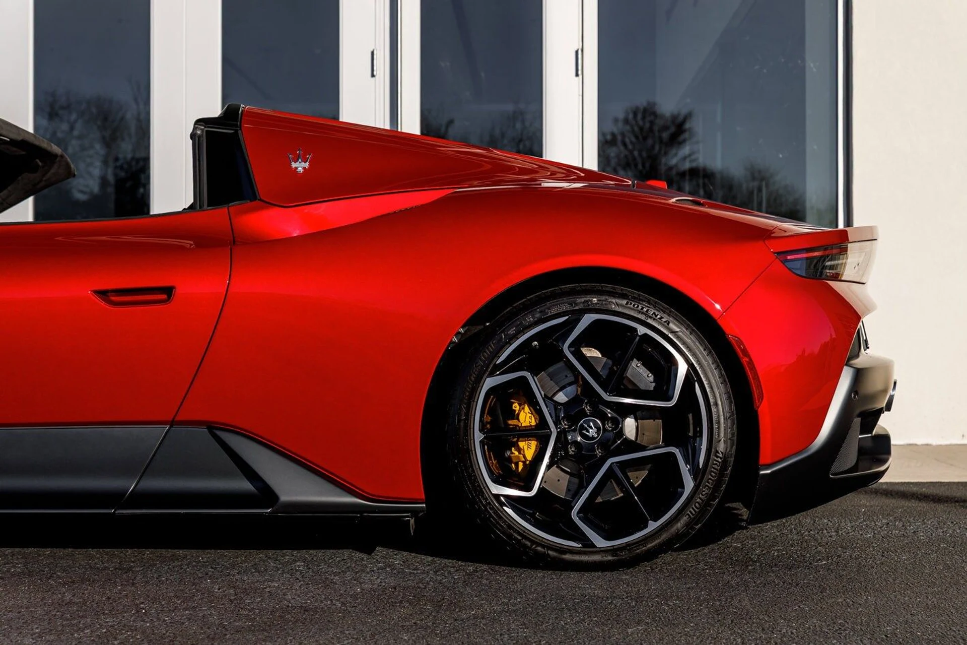 mph010_732259471_84803a11f20d6ba95d193b286e8bff8bx_a54a3742da