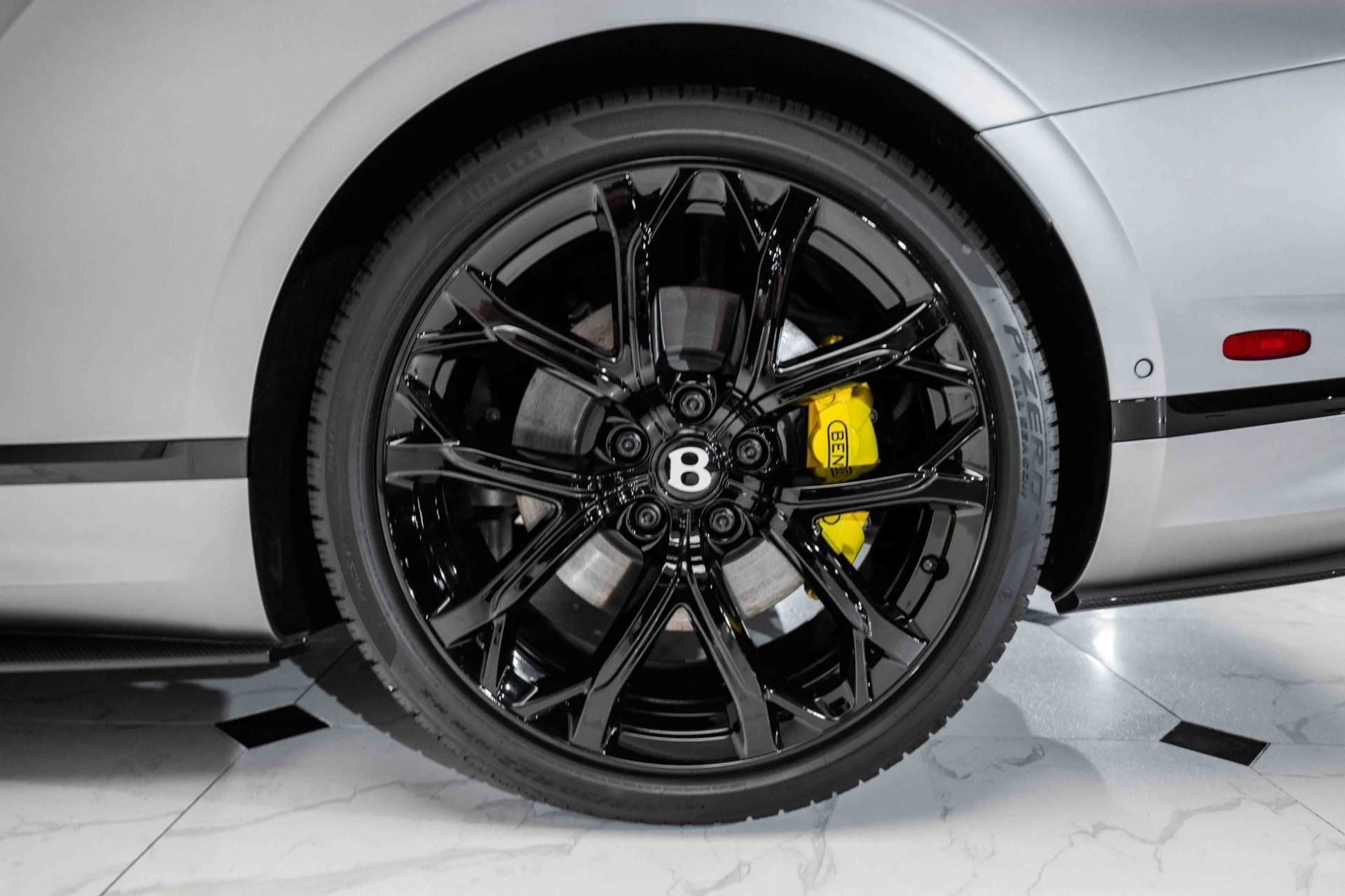 mph010_737312694_Used_2024_Bentley_CONTINENTAL_GT_S_V8_1712670529_32f2851242