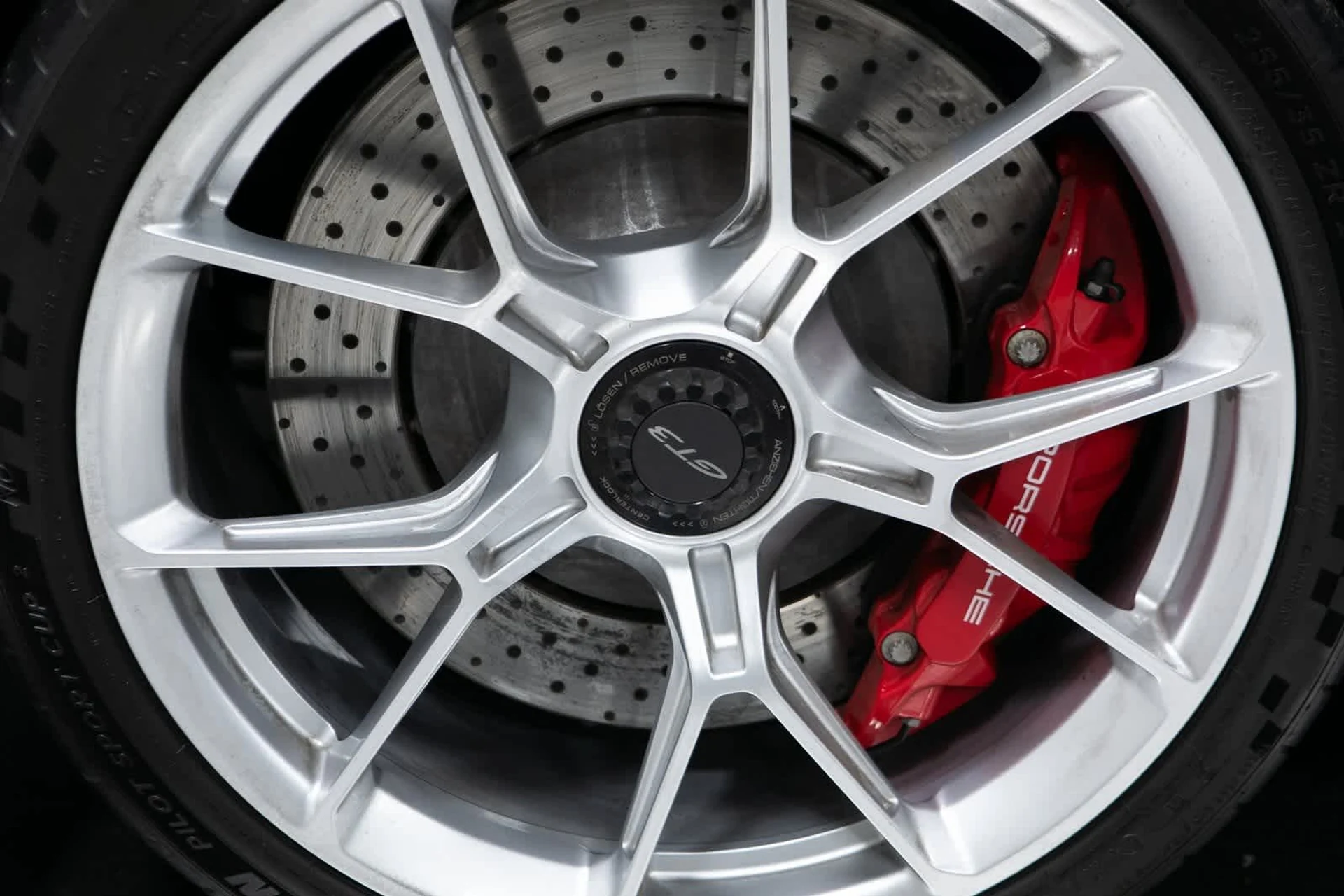 mph010_74085291_e577037519838dca76407ad0c644aa02x_364f5d42b2