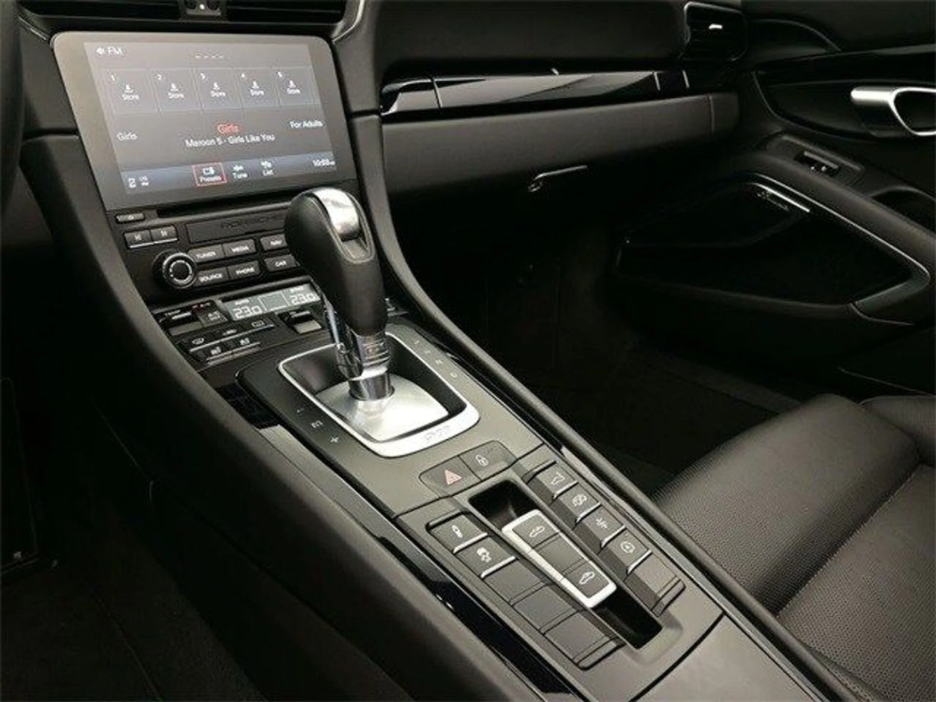 mph010_741209202_e88985765dc56caab0ac6dbd62ef636bx_f0e65824ca