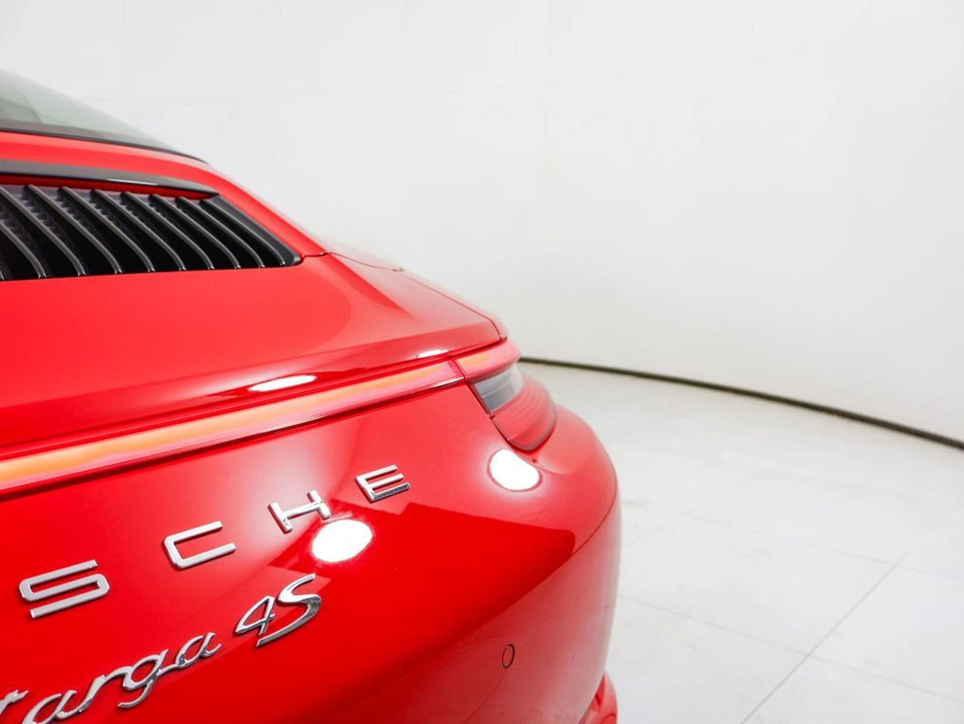 mph010_74348096_bfa1d42af32f162da7e0fa8327925993x_5efbeac87e