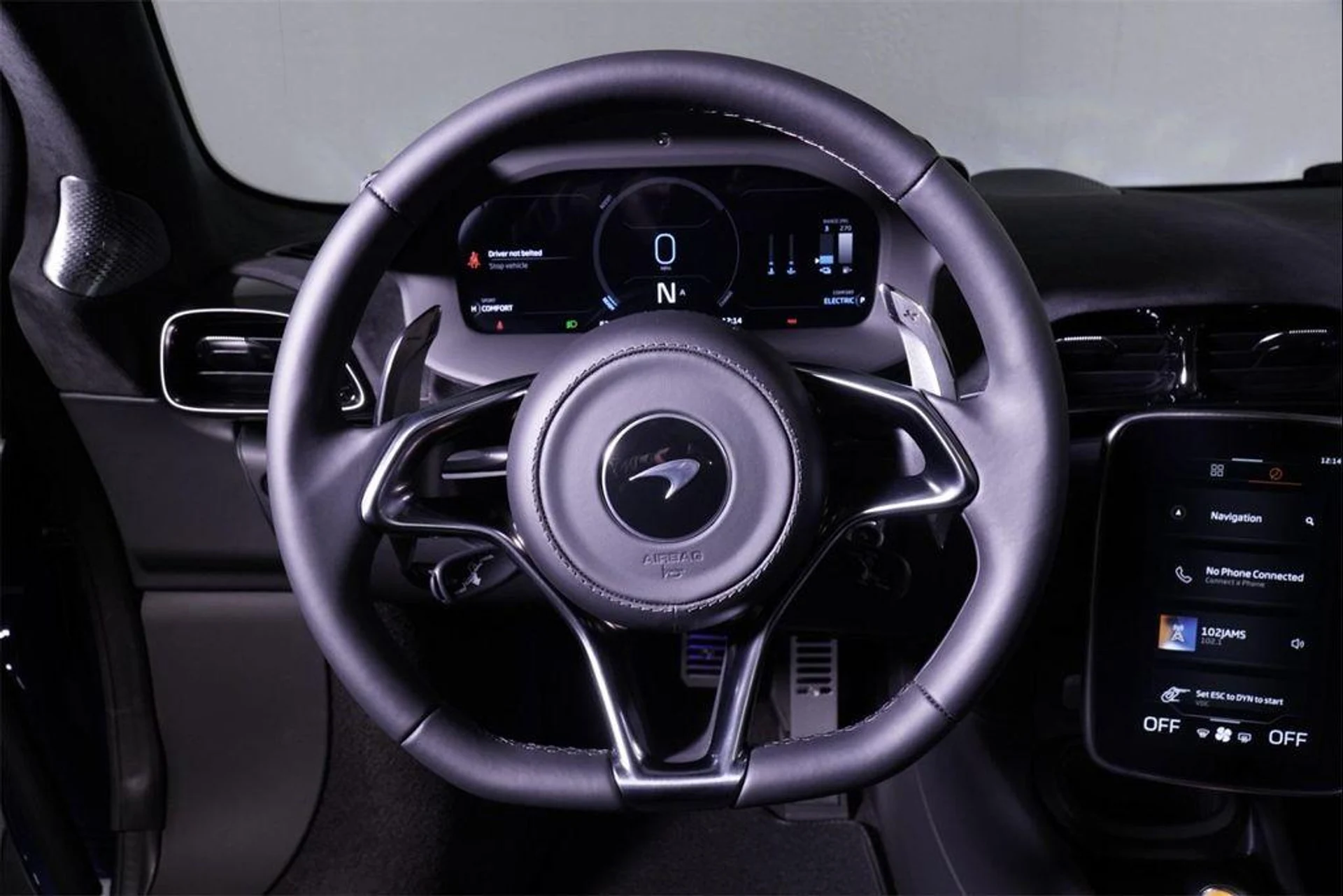 mph010_754275428_Dwe_BL_Zui_Ss_Ur_Kylt6c4_Wfetm2_M0_d084e50bff