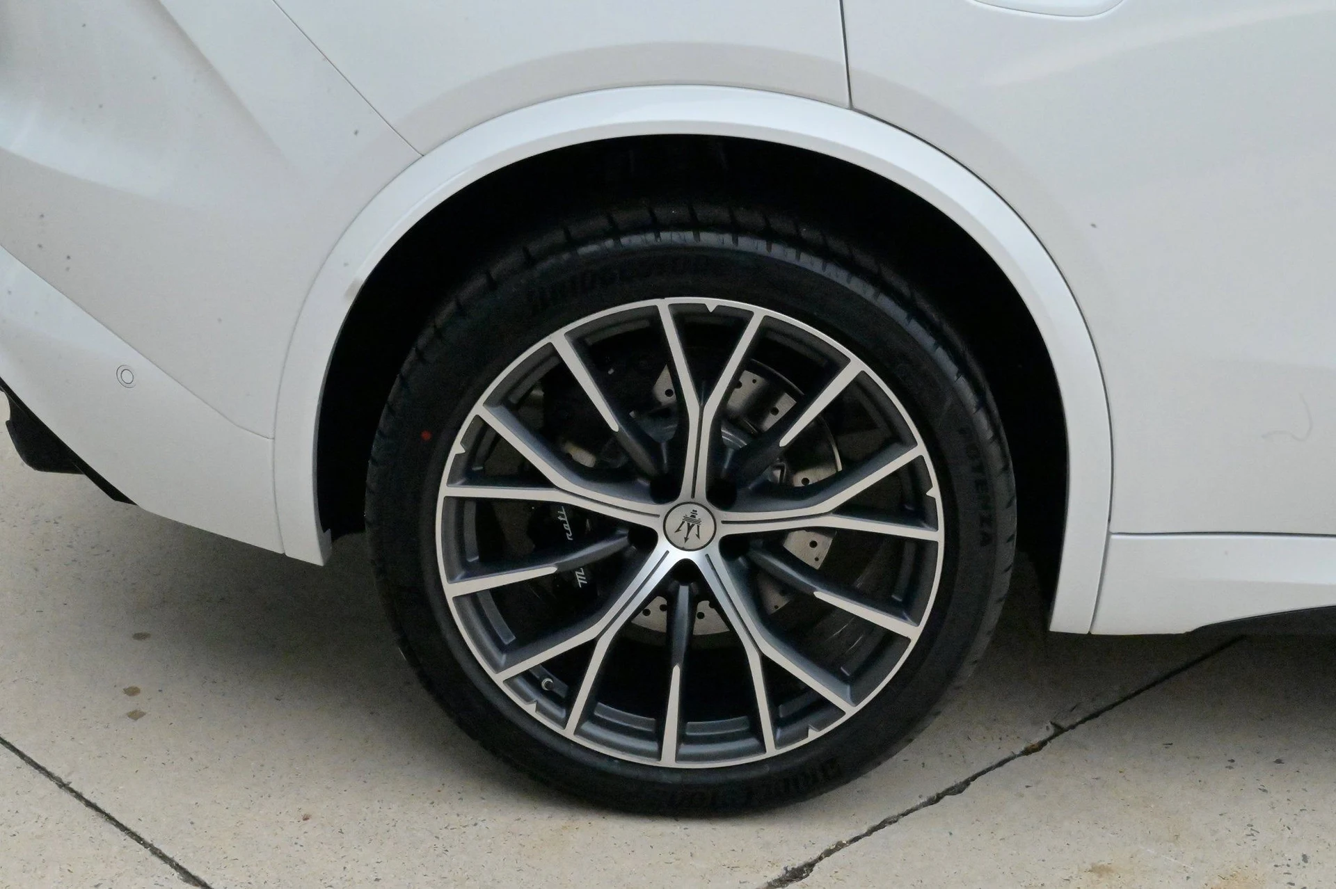 mph010_754625062_0b53f6f38c3c4ac7891b6a8ce2076490_04dbfc98c0