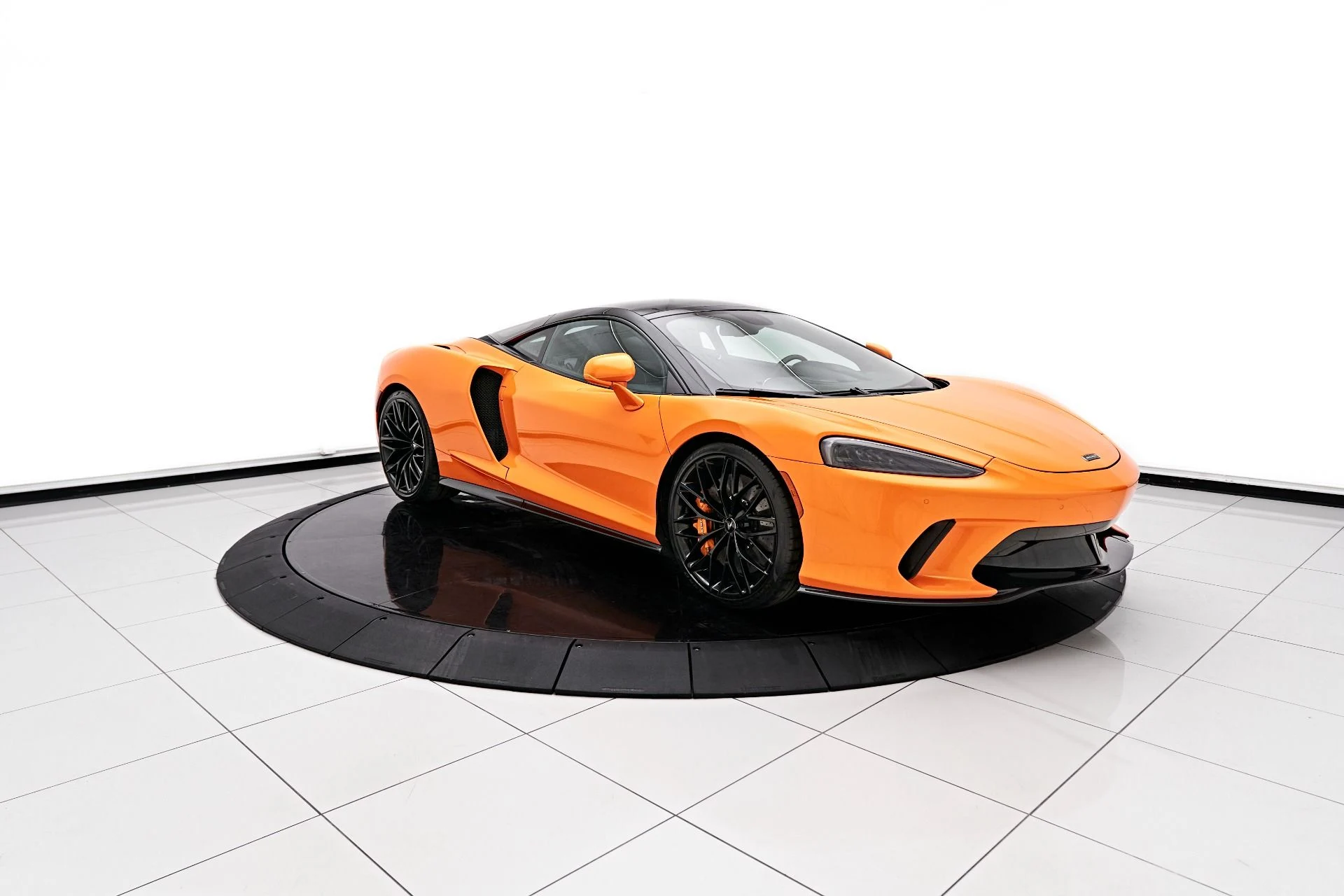 mph010_758628161_Used_2023_Mc_Laren_GT_Base_1712094494_196428b9c8