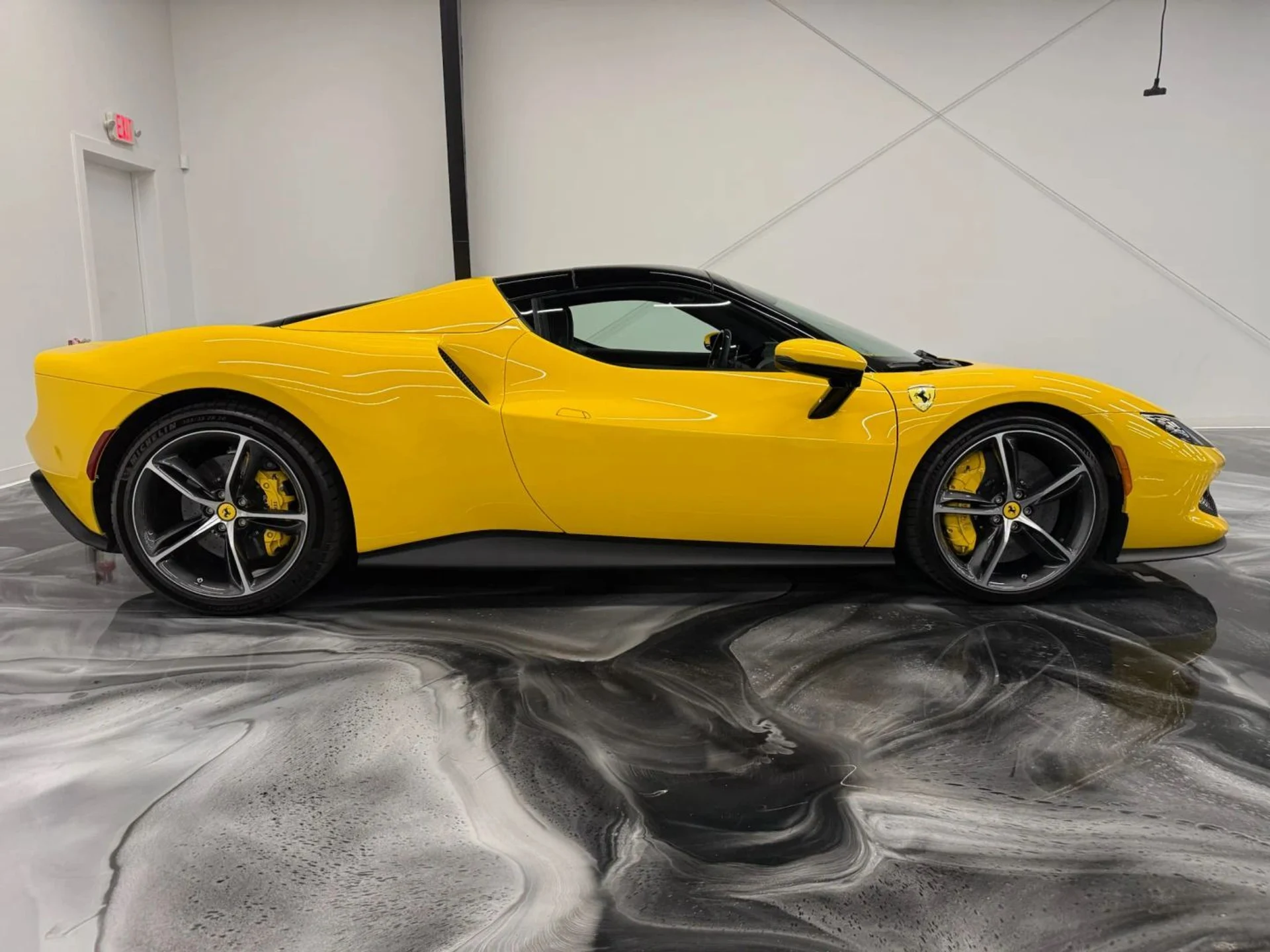 mph010_758730300_202510_018a30558f6f471ba35b246a41fcc087_f2953bd641