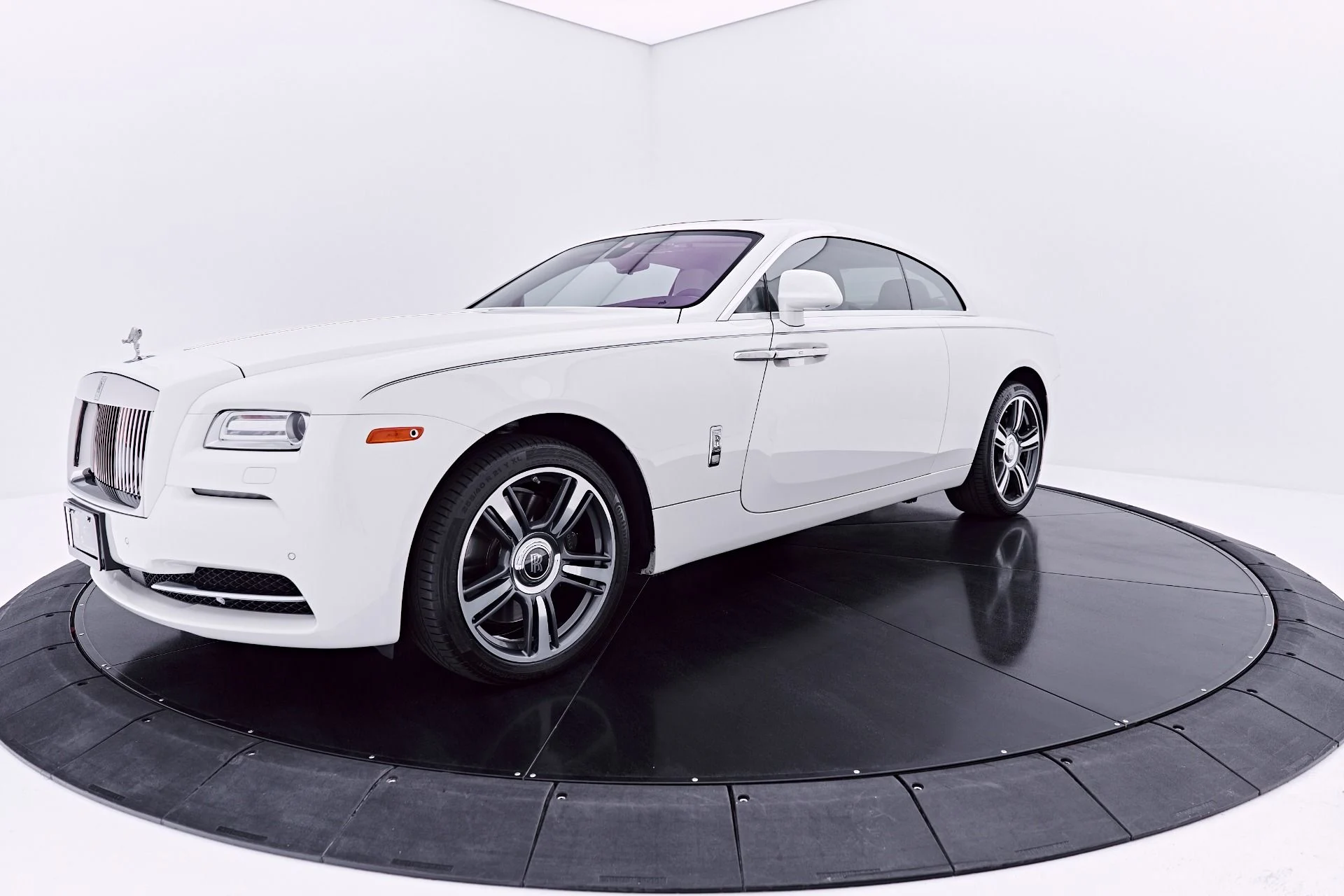 mph010_762355914_Used_2014_Rolls_Royce_Wraith_Base_1782842378_eb6d90b7da