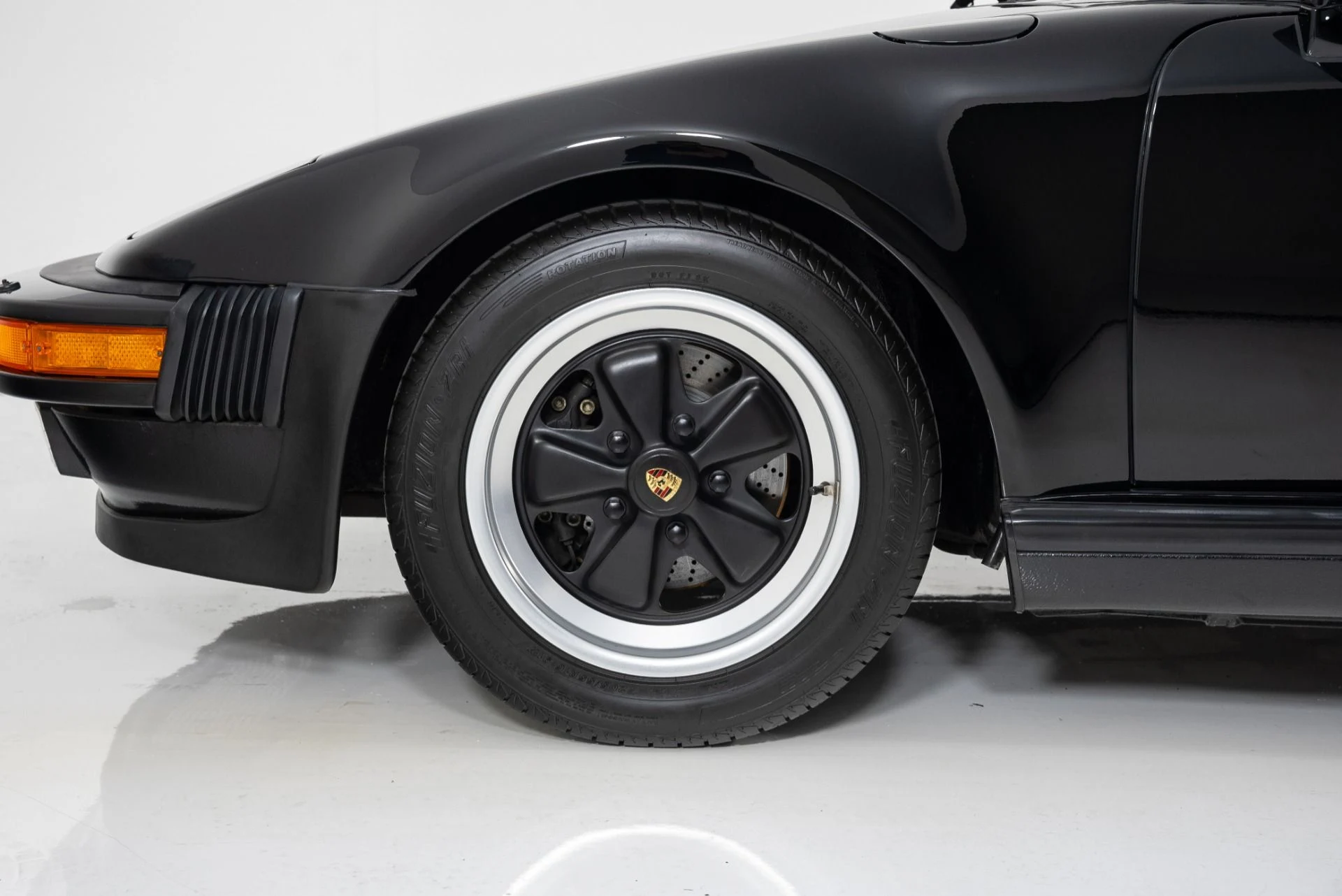 mph010_762467219_Used_1987_PORSCHE_911_Turbo_1710374619_bcf01aade3
