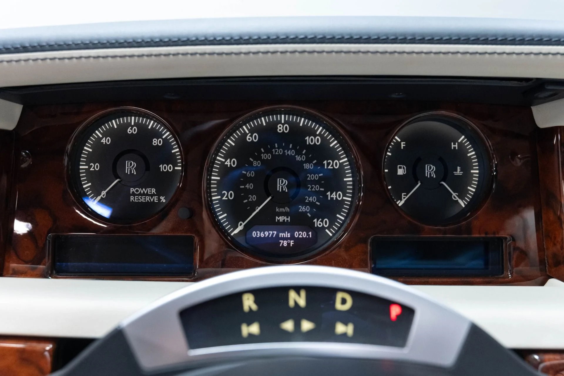 mph010_765467166_Used_2013_Rolls_Royce_Phantom_1784226914_fdcb64040e