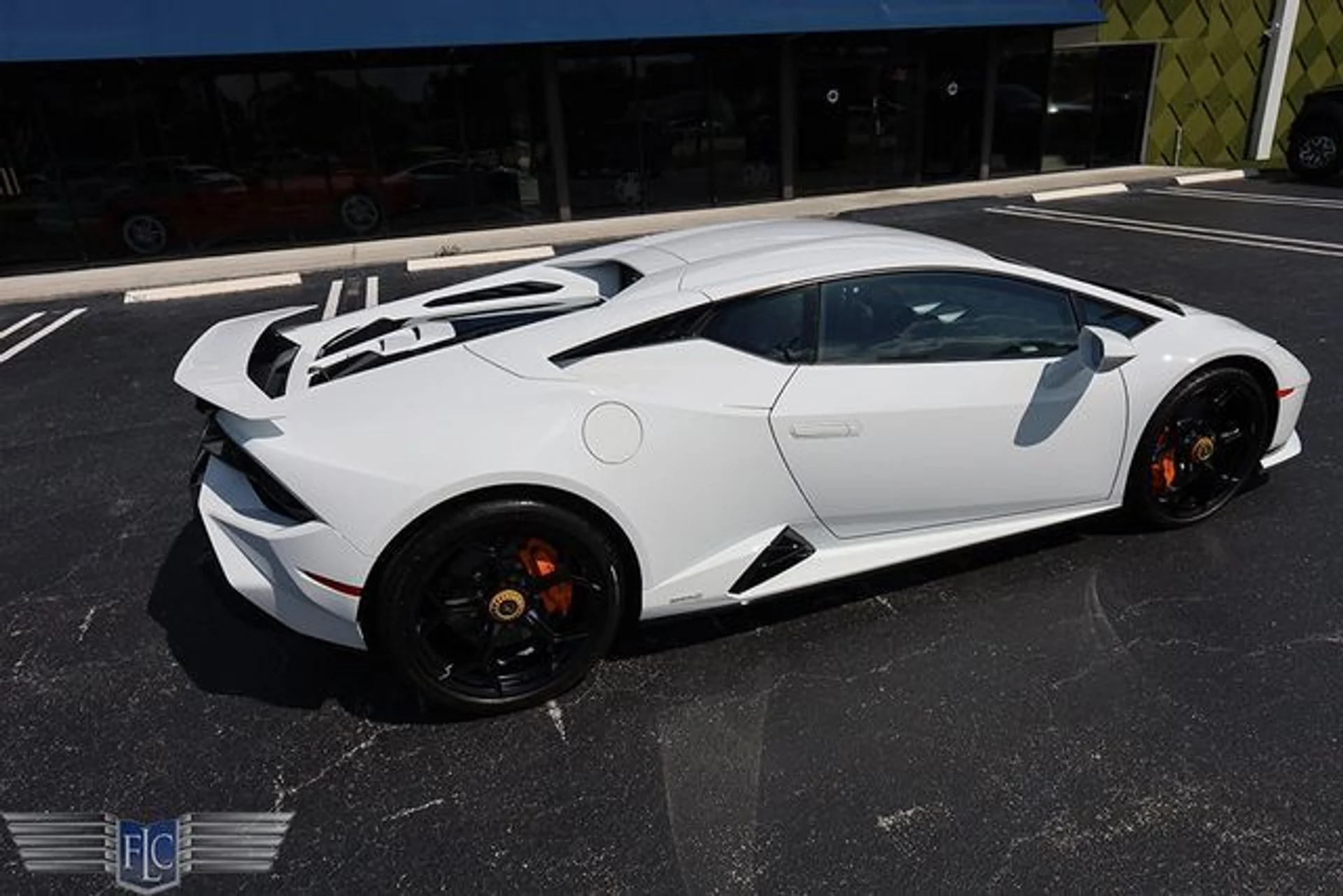 mph010_766606581_used_2023_lamborghini_huracan_tecnica_coupe_6305_23081999_15_640_0ccd0b32de
