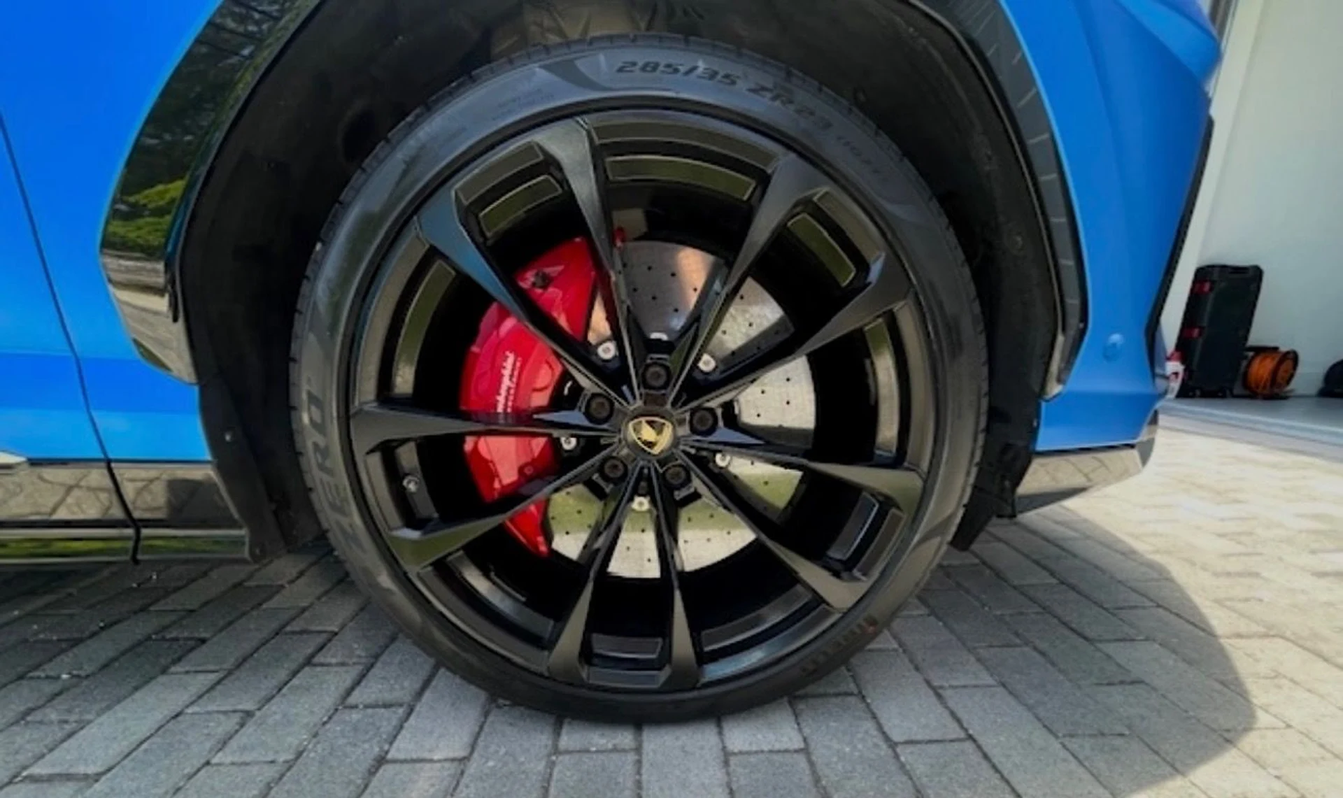 mph010_771245156_Used_2020_Lamborghini_Urus_1754419412_fc44433689