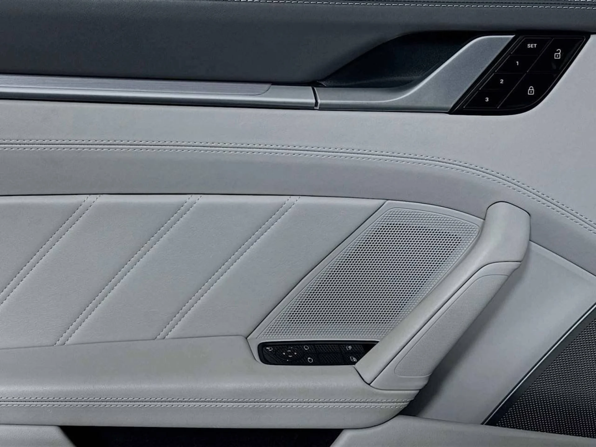 mph010_780335950_fa2f8687124cc3cdc01104f6f4b3bc88_95848c2de4