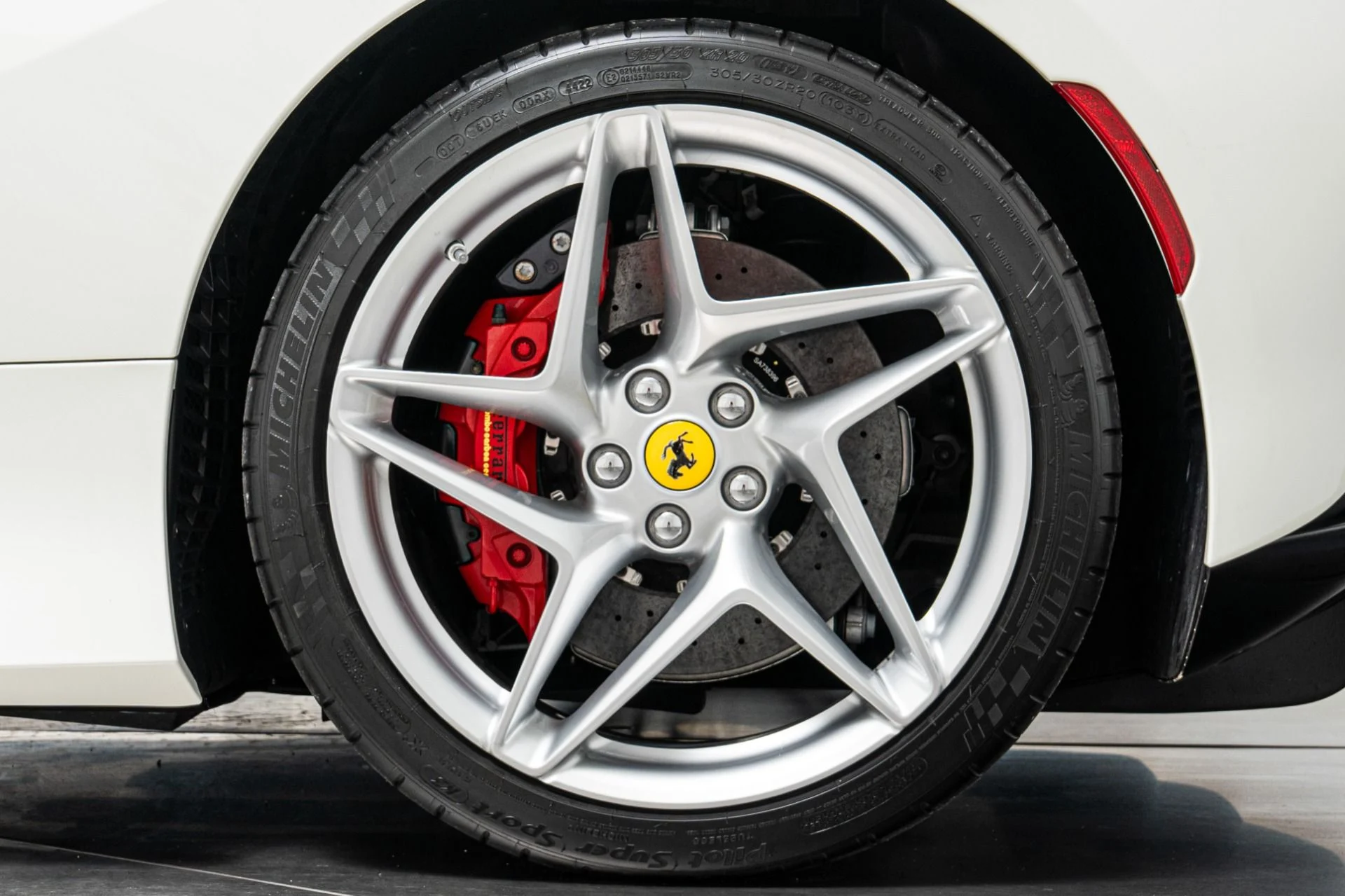 mph010_781870783_Used_2023_Ferrari_F8_Spider_Low_Miles_Two_Tone_Paint_Carbon_Driving_Zone_Passenger_Display_1789405070_e5a6bb4998
