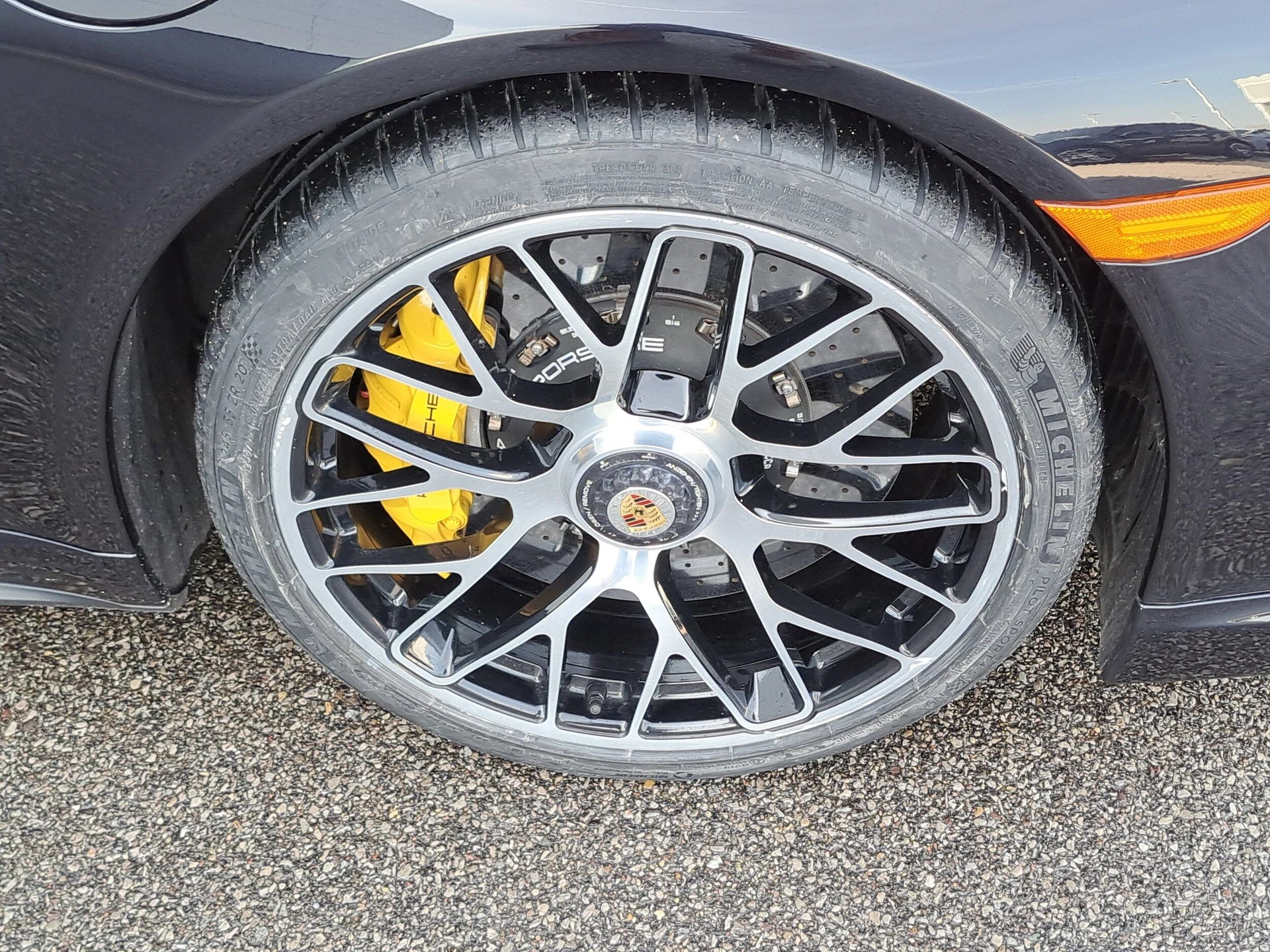 mph010_782157604_6c8290481f15aefd90dd26f8aff3299cx_19d911b20c