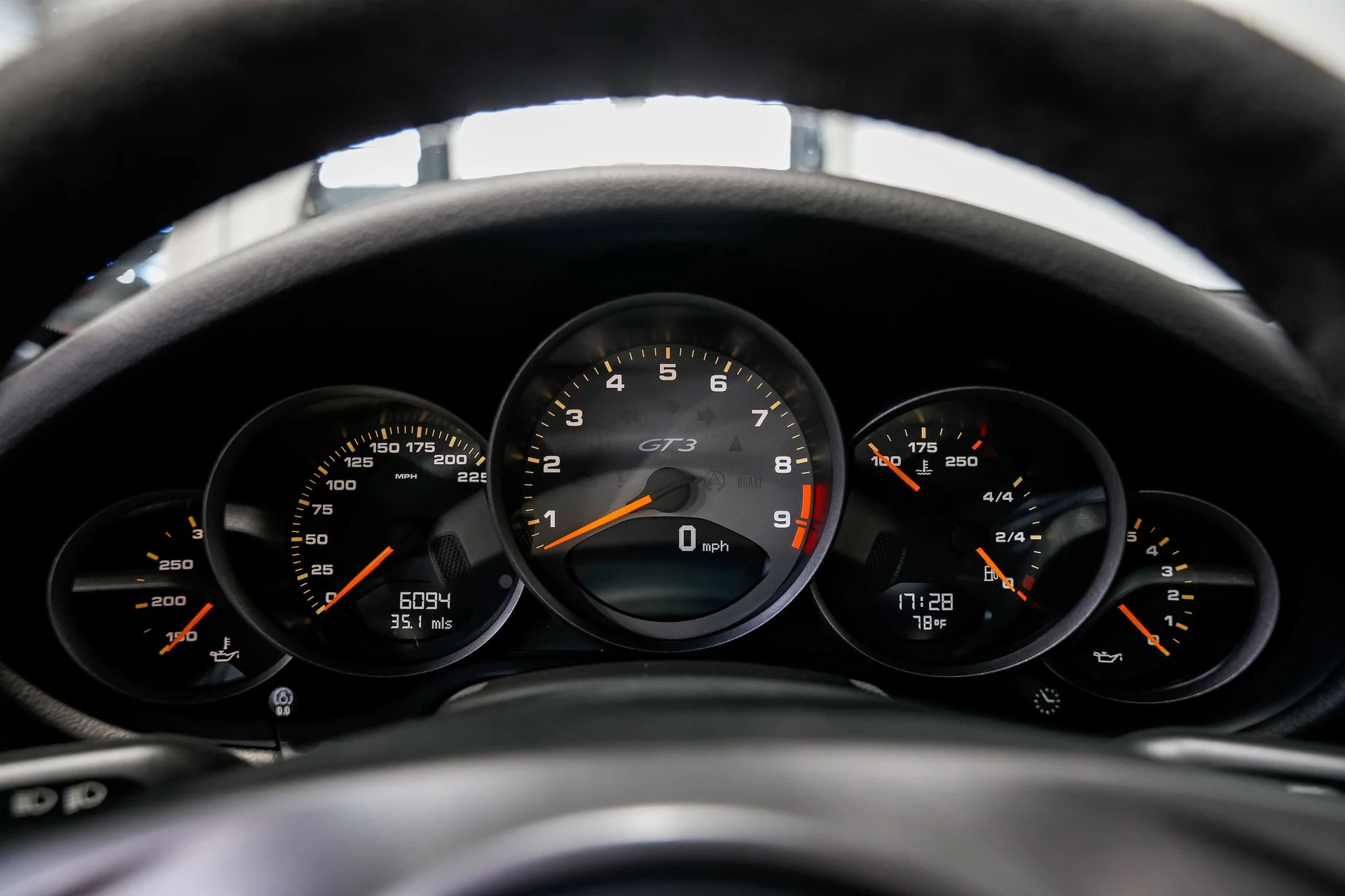 mph010_783067573_635fe5a93e17269fcc313f2a9baf3e25x_c046558d92