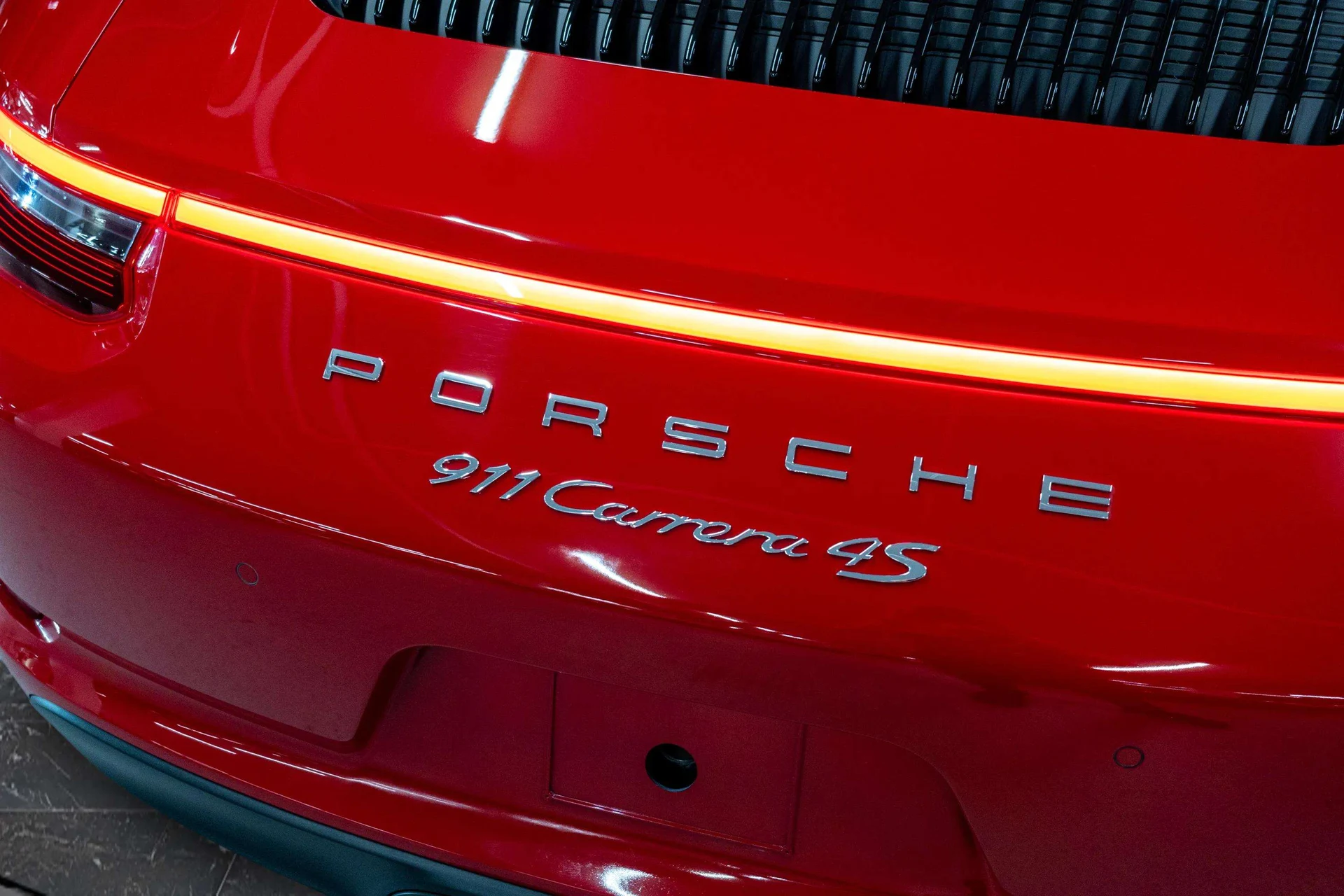 mph010_784936589_efa86980_60db_4246_9e21_62ae51310c8d_201720_Porsche2091120_Carrera204_S20_Cabriolet2028_WP_0_CB_2_A94_HS_15602529_11_1c2ff75403