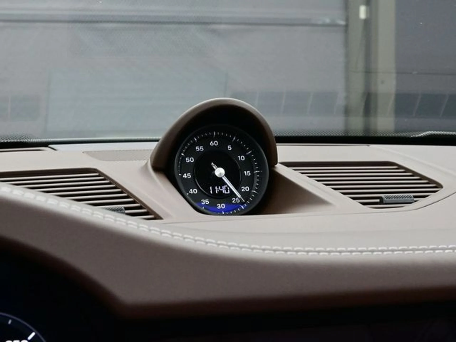 mph010_795546480_669e850e0eb50b3d7d7ea57af0c6c65fx_c844317c10